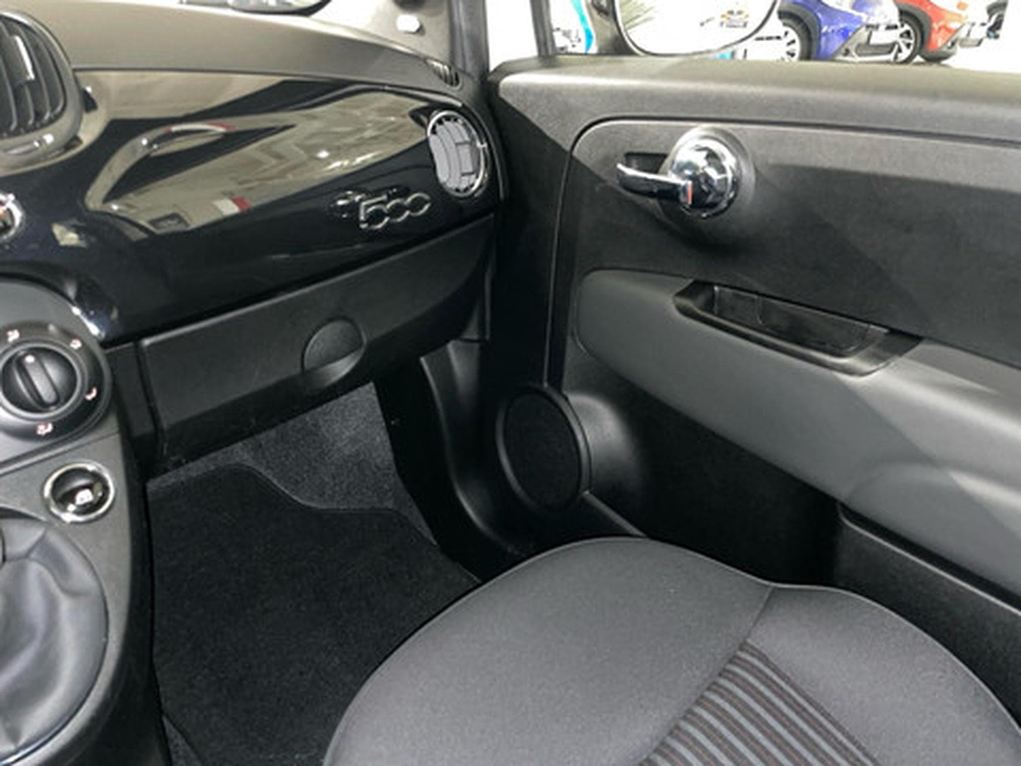 Fiat 500 0.9 Turbo TwinAir 85hp 120th (2019) - Photo 9