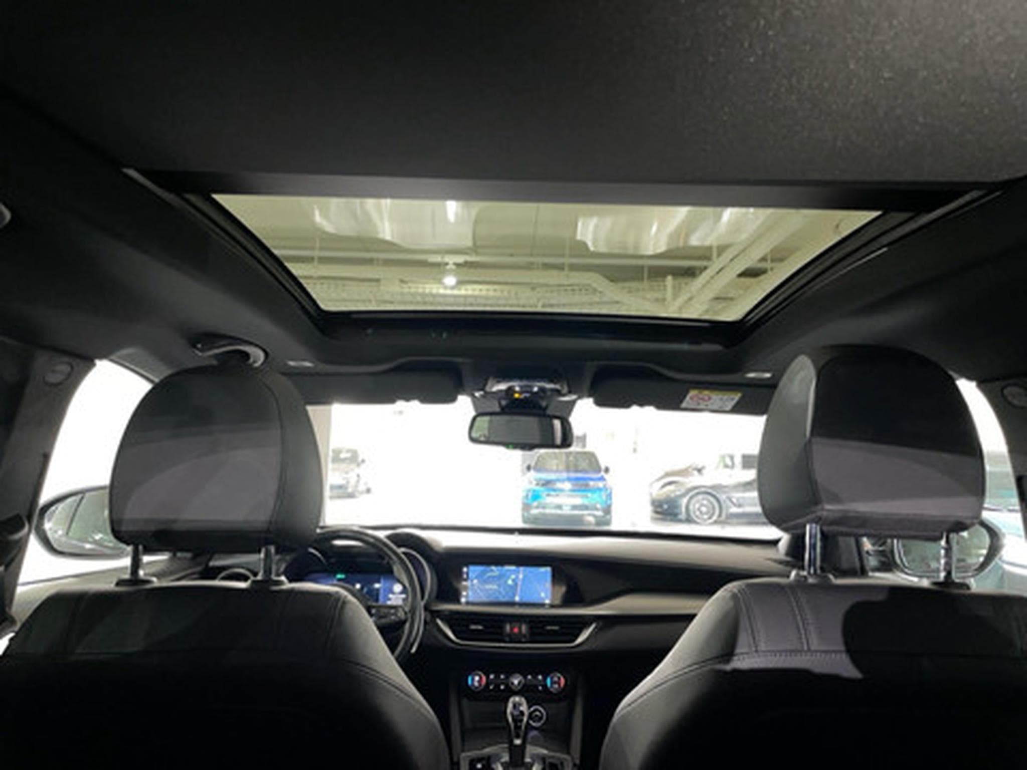 Alfa-Romeo Stelvio 2.2 MJD 210 Q4 Veloce (2023) - Photo 14