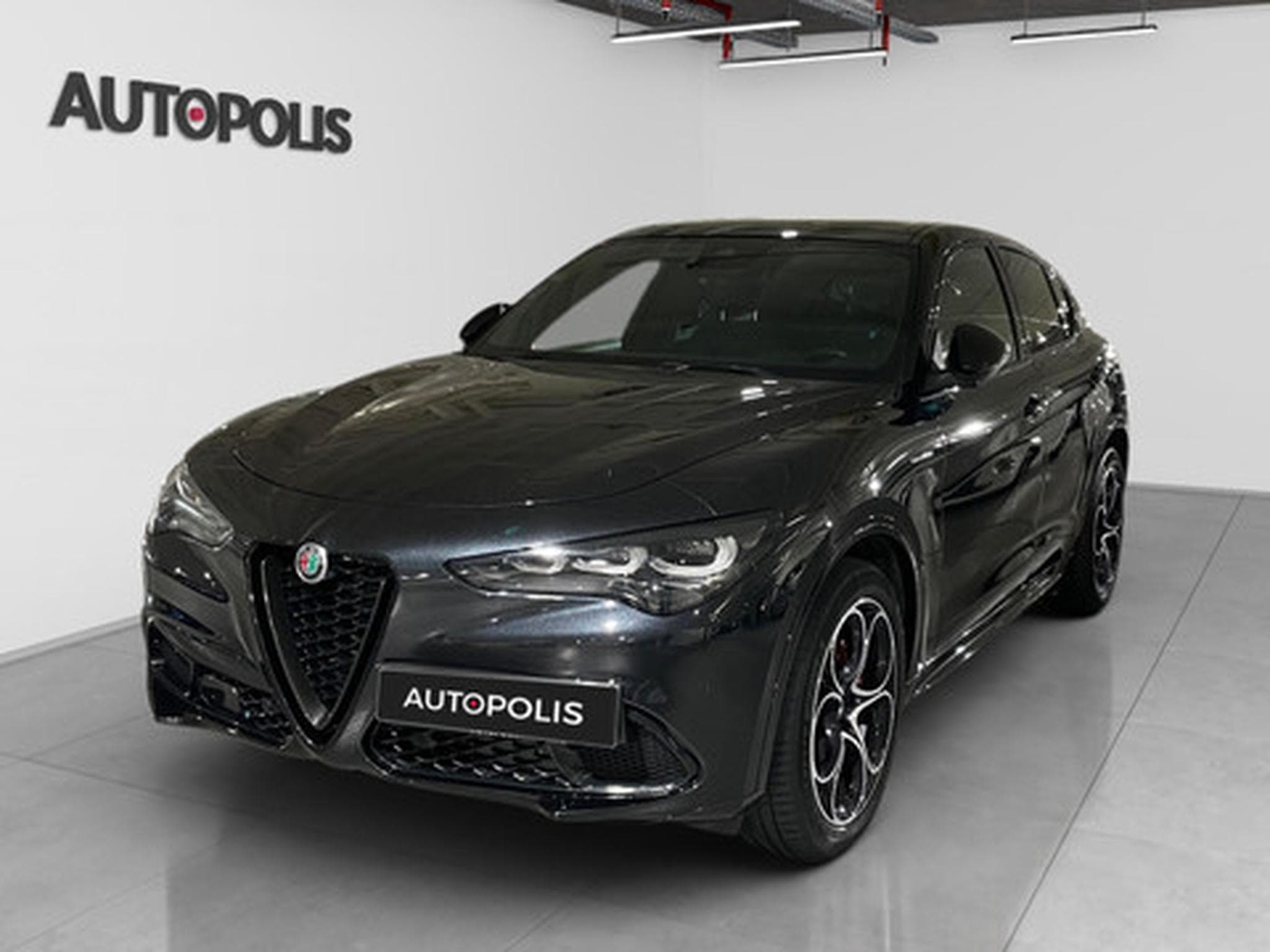 Alfa-Romeo Stelvio 2.2 MJD 210 Q4 Veloce (2023) - Photo 19