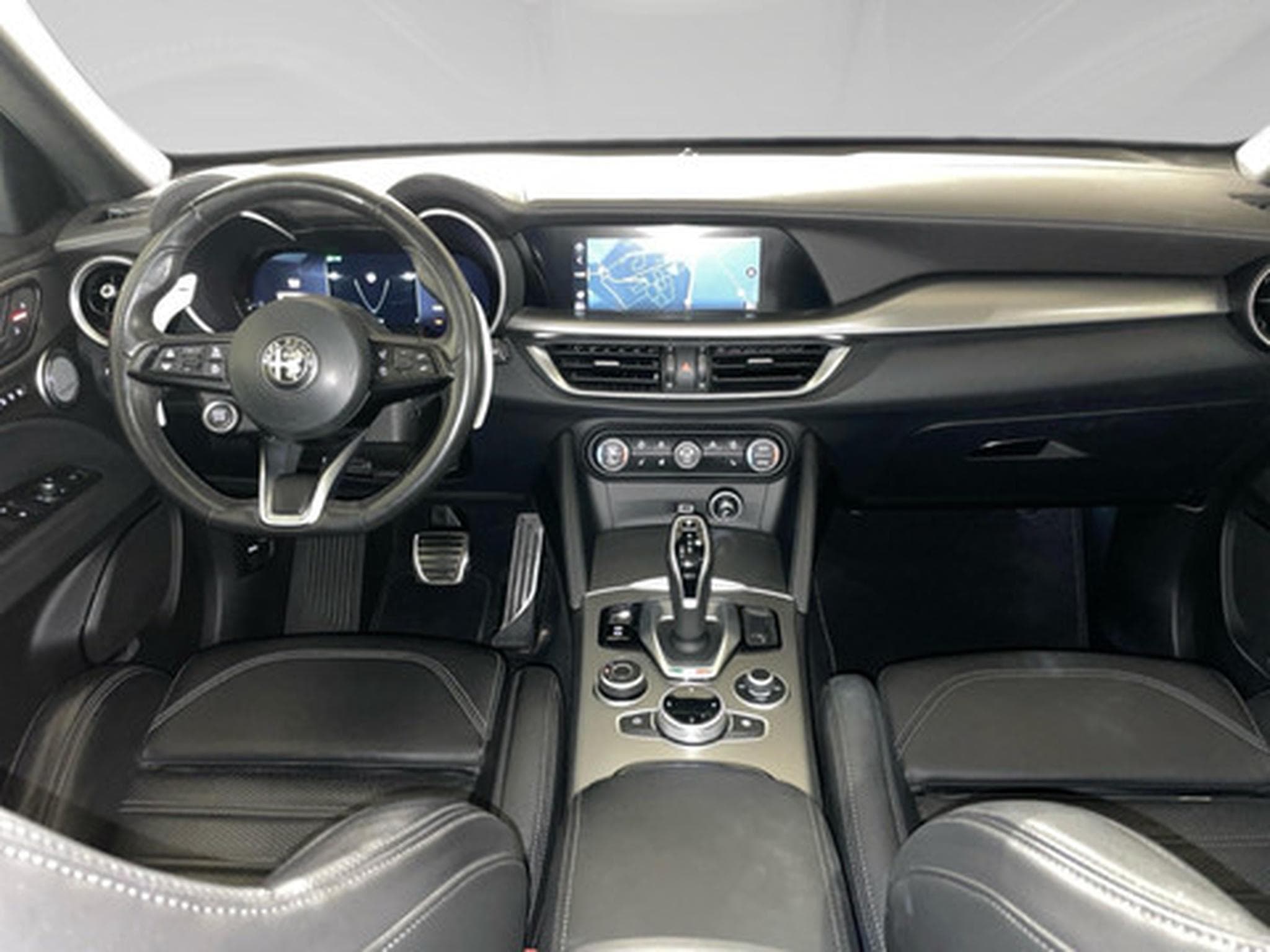 Alfa-Romeo Stelvio 2.2 MJD 210 Q4 Veloce (2023) - Photo 5
