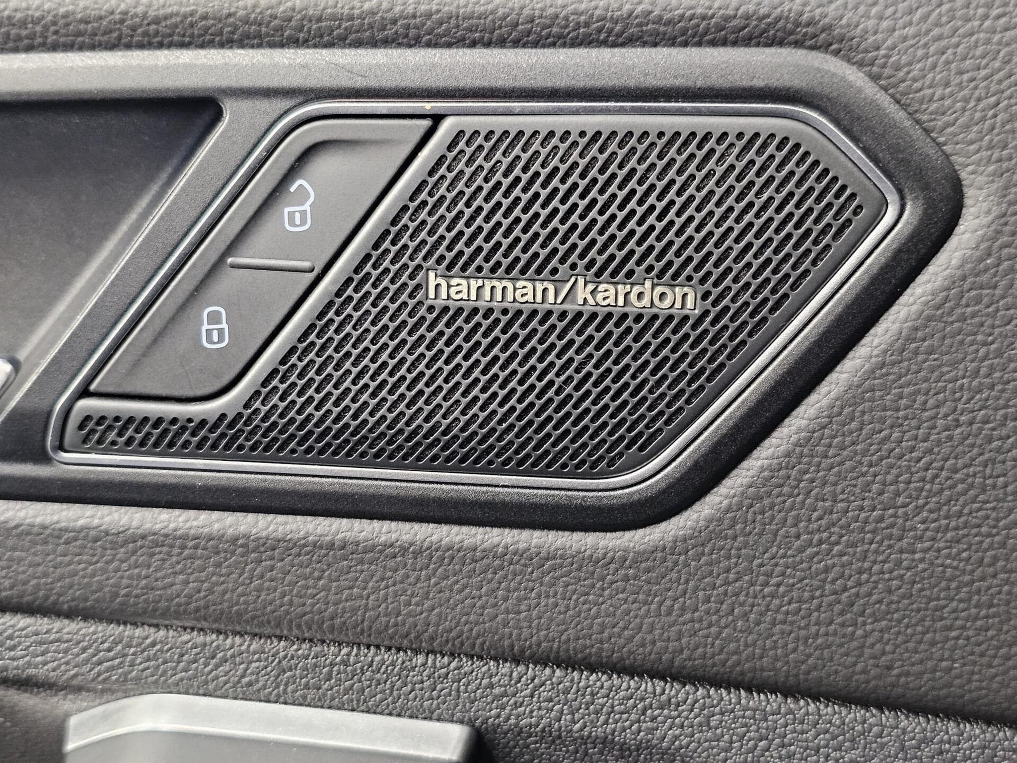 VW Tiguan Tiguan R-Line 2.0 TDI 150CV (2022) - Photo 14