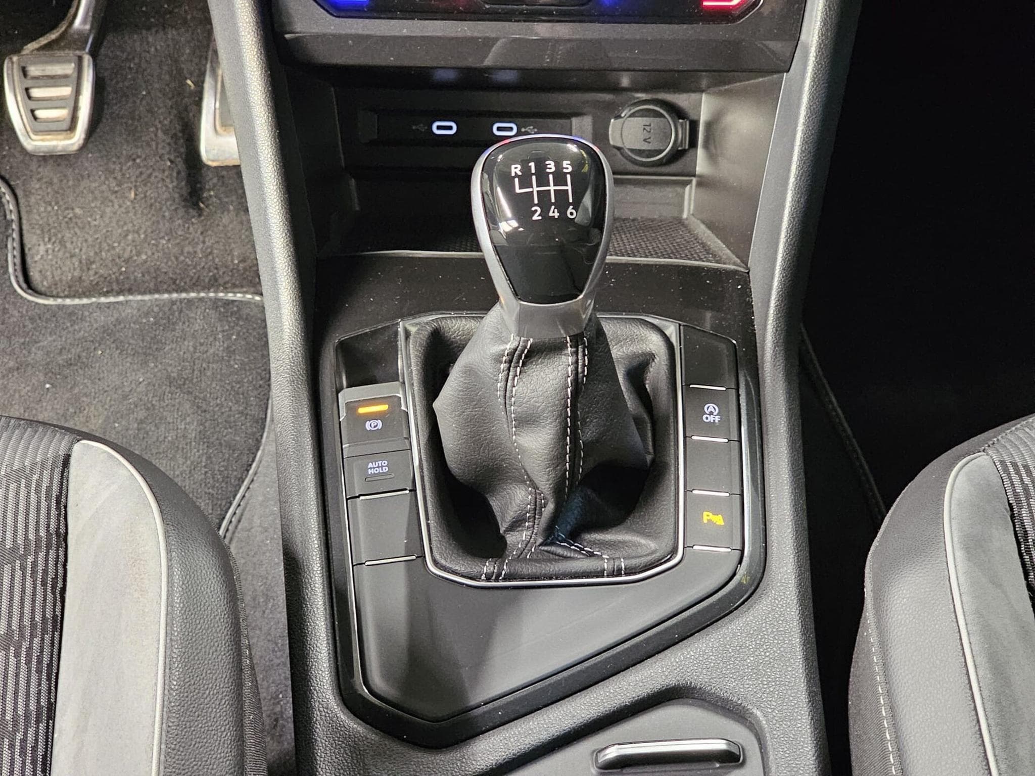 VW Tiguan Tiguan R-Line 2.0 TDI 150CV (2022) - Photo 9