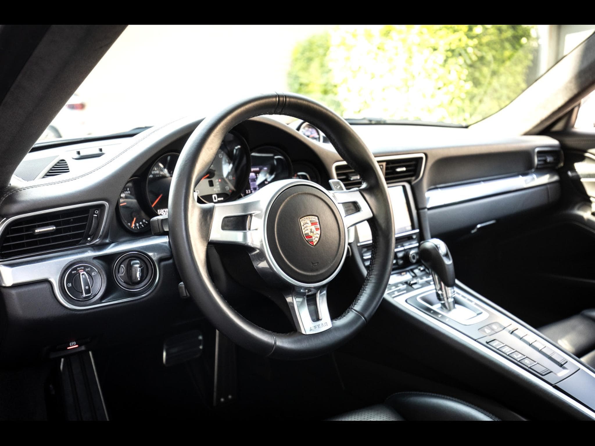 Porsche 911 (991.1) CARRERA 4S COUPE PDK - GT-SILVER (2014) - Photo 9