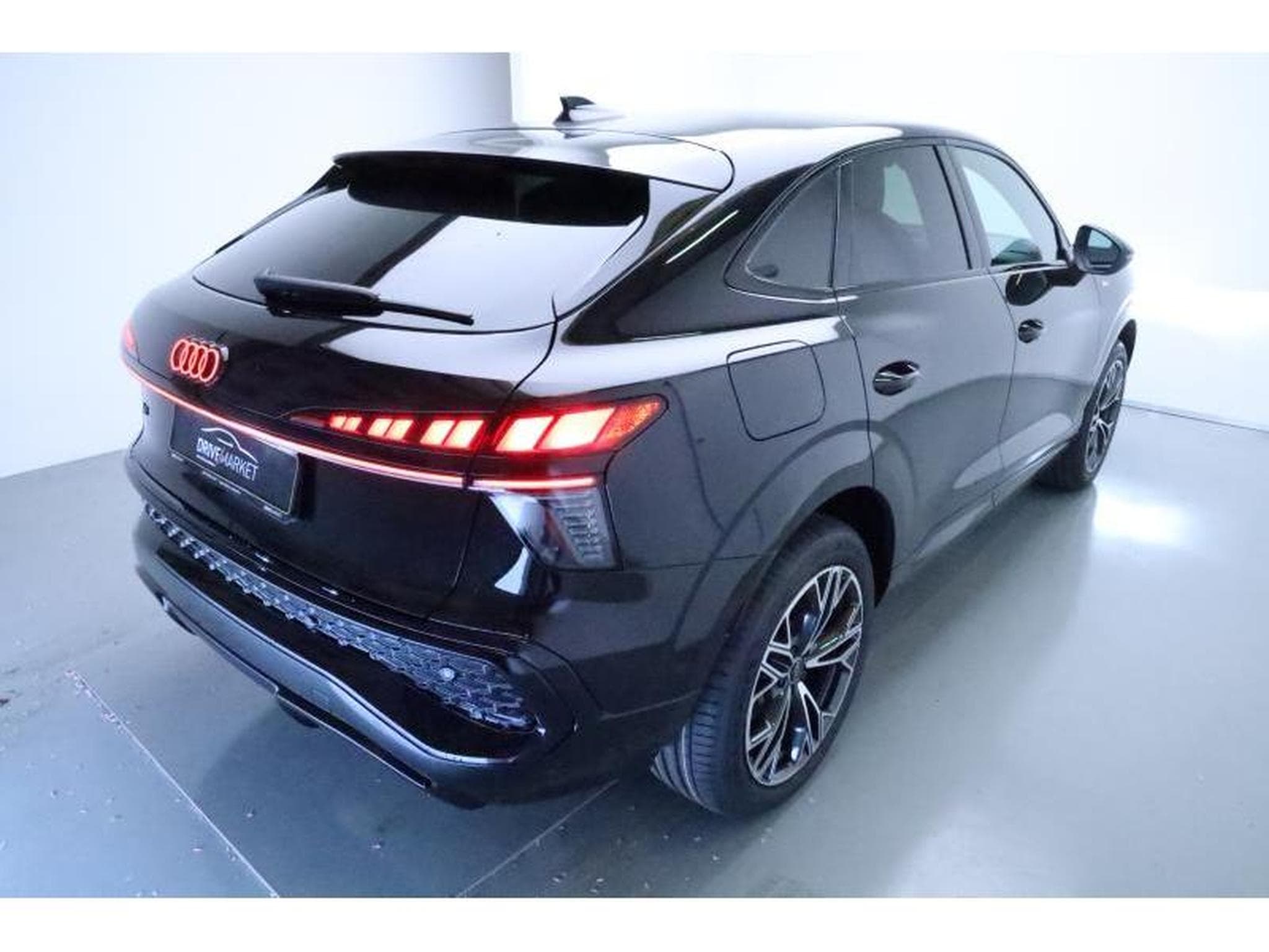 Audi Q3 Sportback (2026) - Photo 20