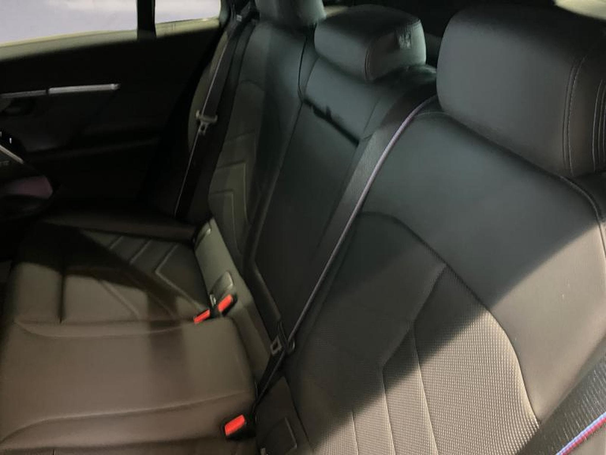 BMW 530 530e xDrive Touring M Sport (2025) - Photo 13