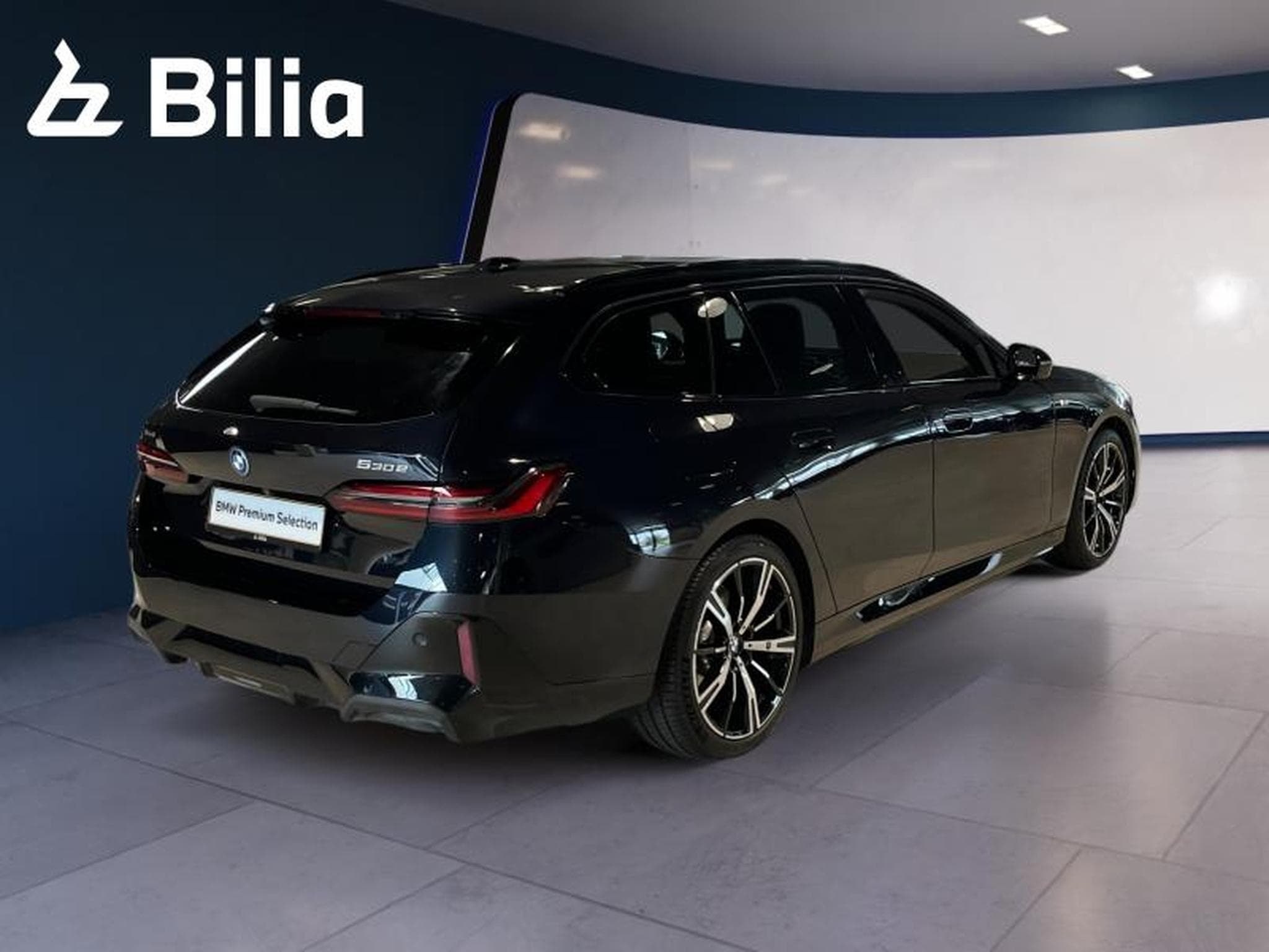 BMW 530 530e xDrive Touring M Sport (2025) - Photo 15