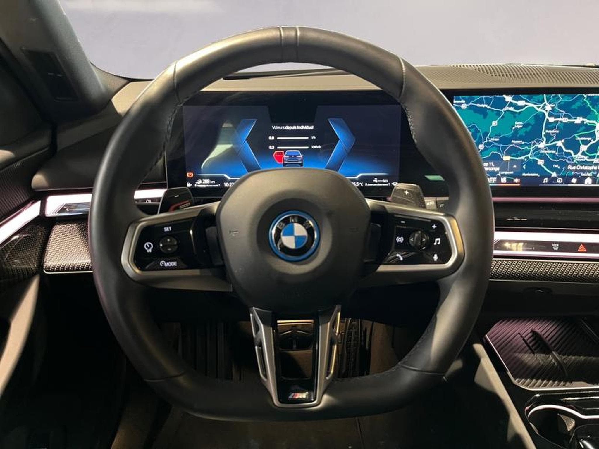 BMW 530 530e xDrive Touring M Sport (2025) - Photo 16