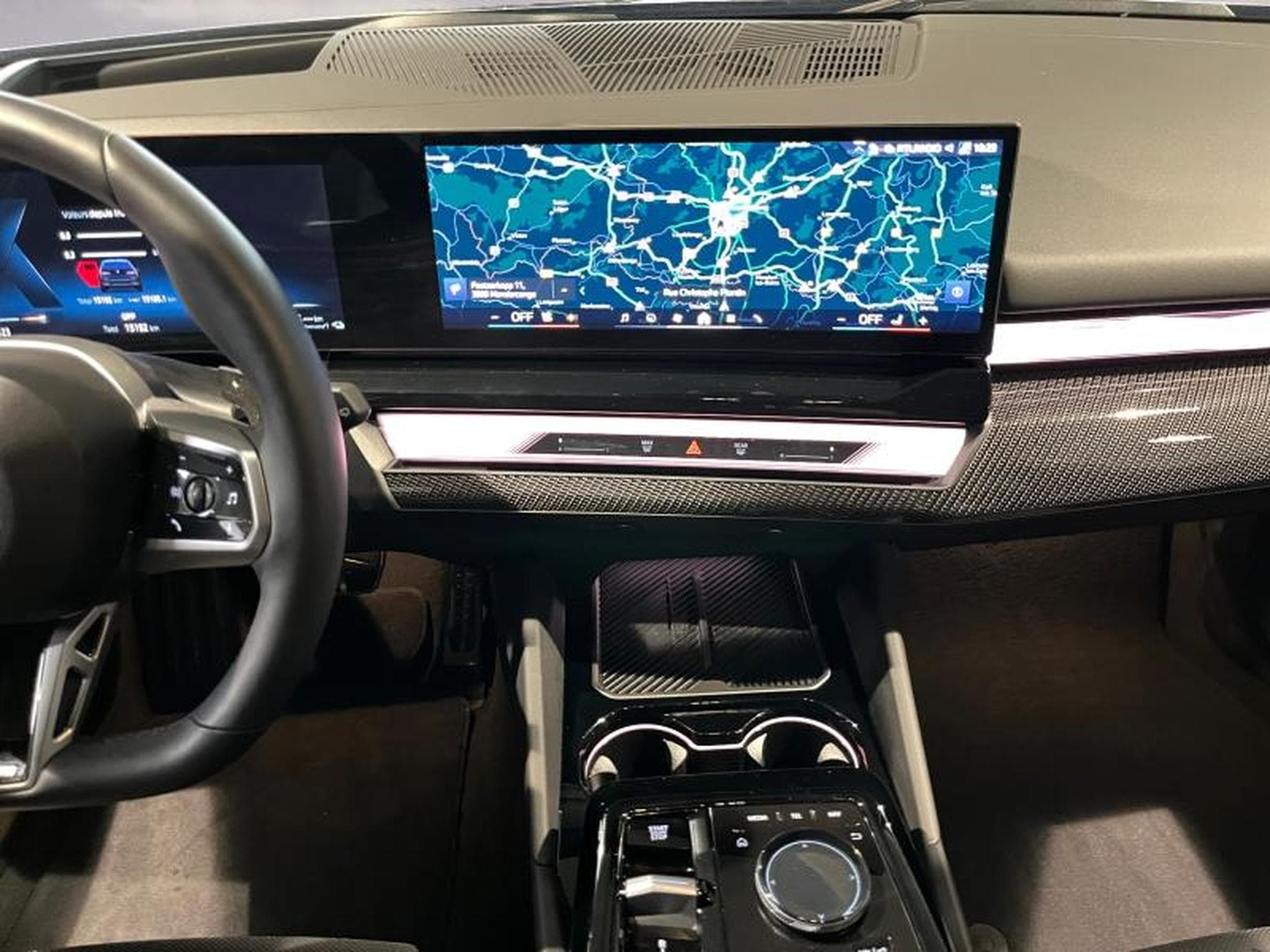 BMW 530 530e xDrive Touring M Sport (2025) - Photo 8