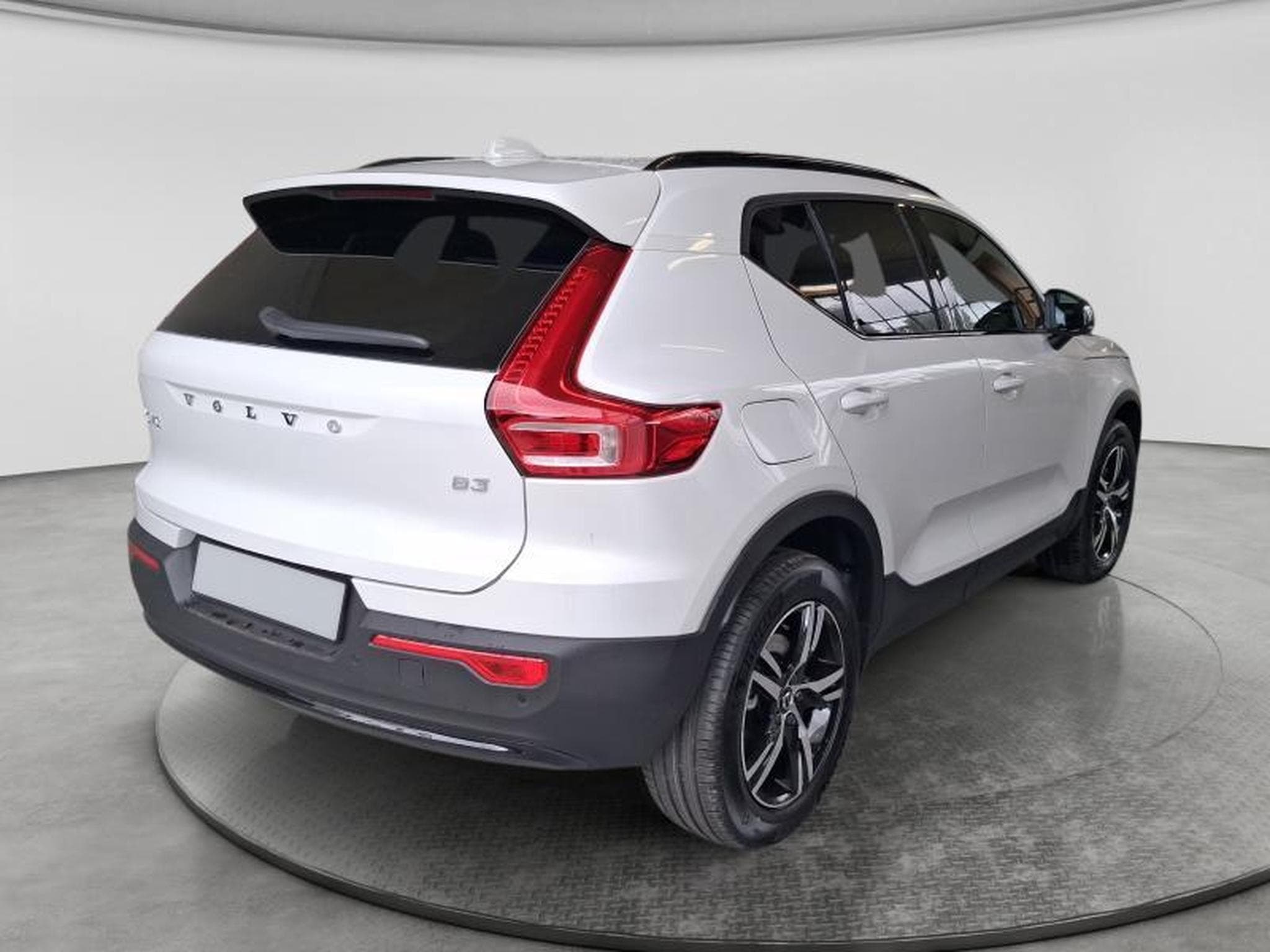 Volvo XC40 Dark (2026) - Photo 3