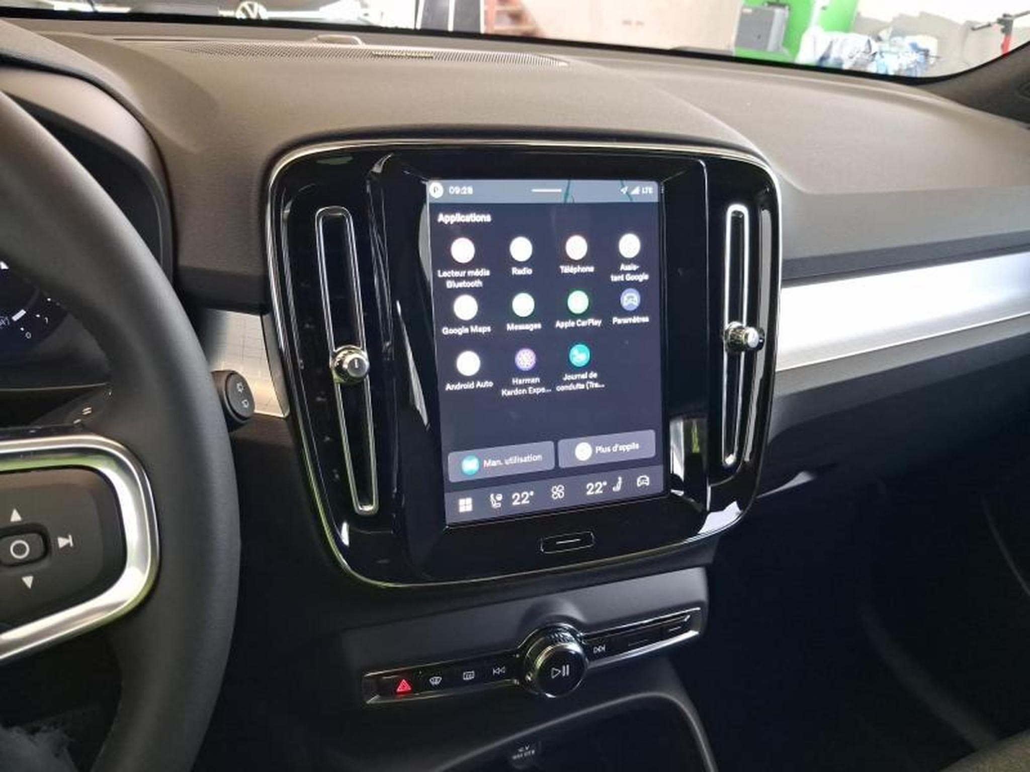 Volvo XC40 Dark (2026) - Photo 6
