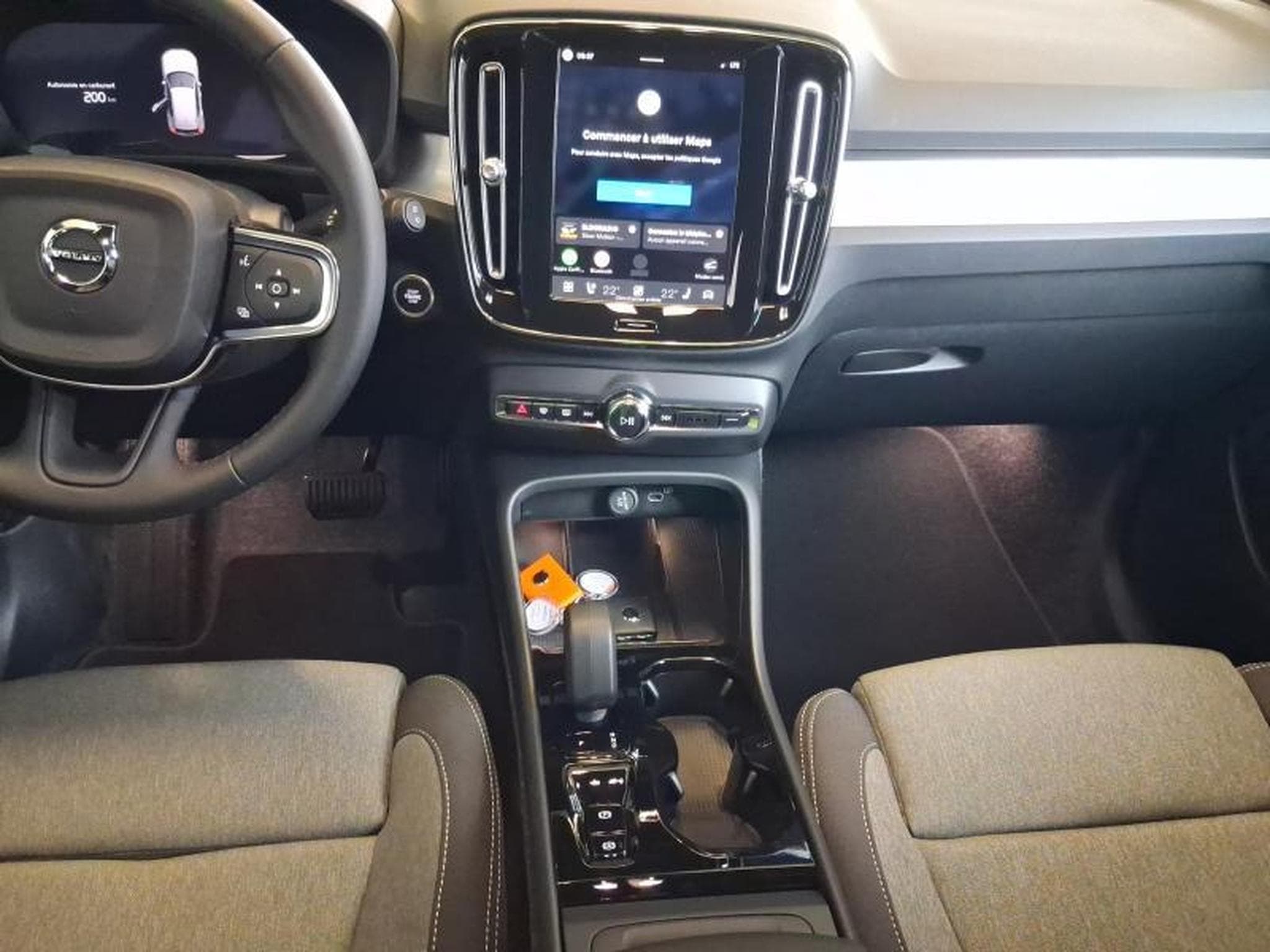 Volvo XC40 Dark (2026) - Photo 10