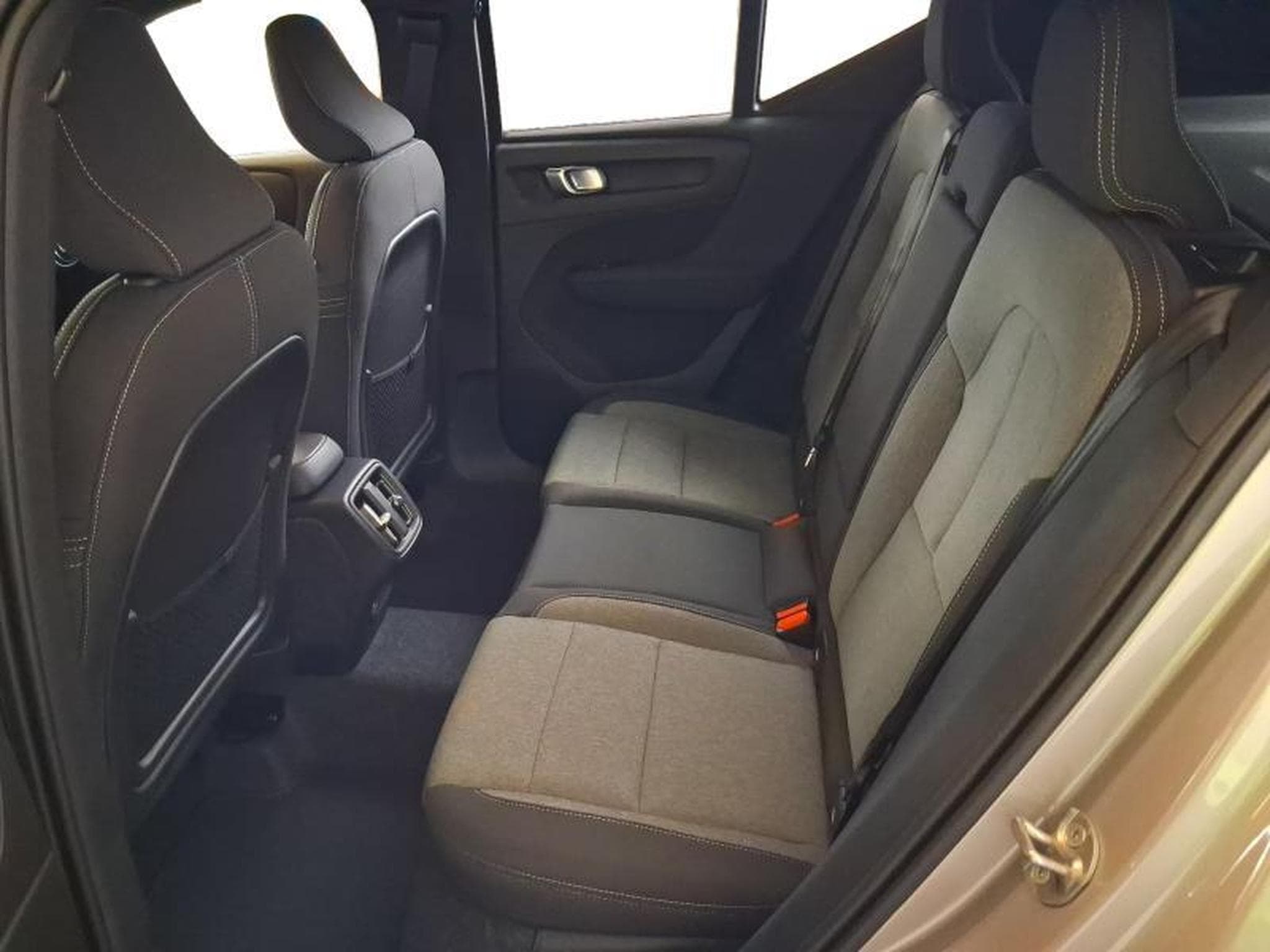 Volvo XC40 Dark (2026) - Photo 13