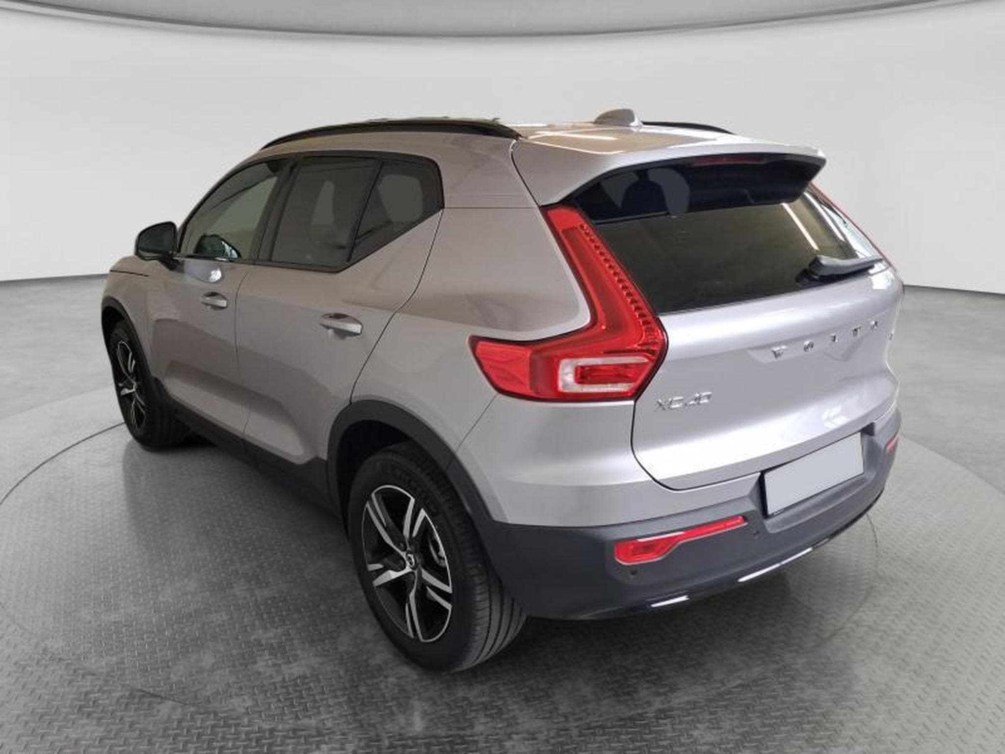 Volvo XC40 Dark (2026) - Photo 17
