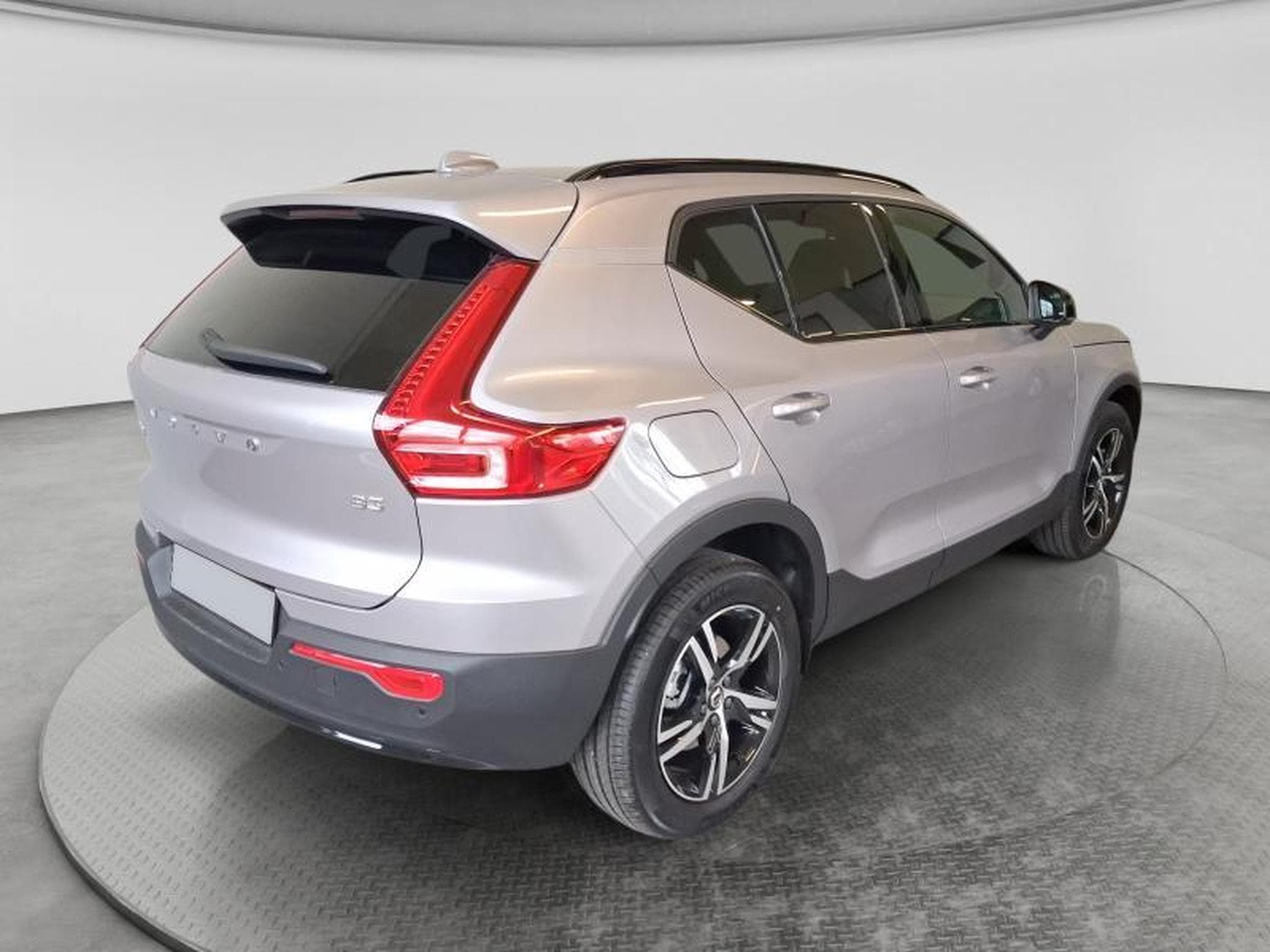 Volvo XC40 Dark (2026) - Photo 3