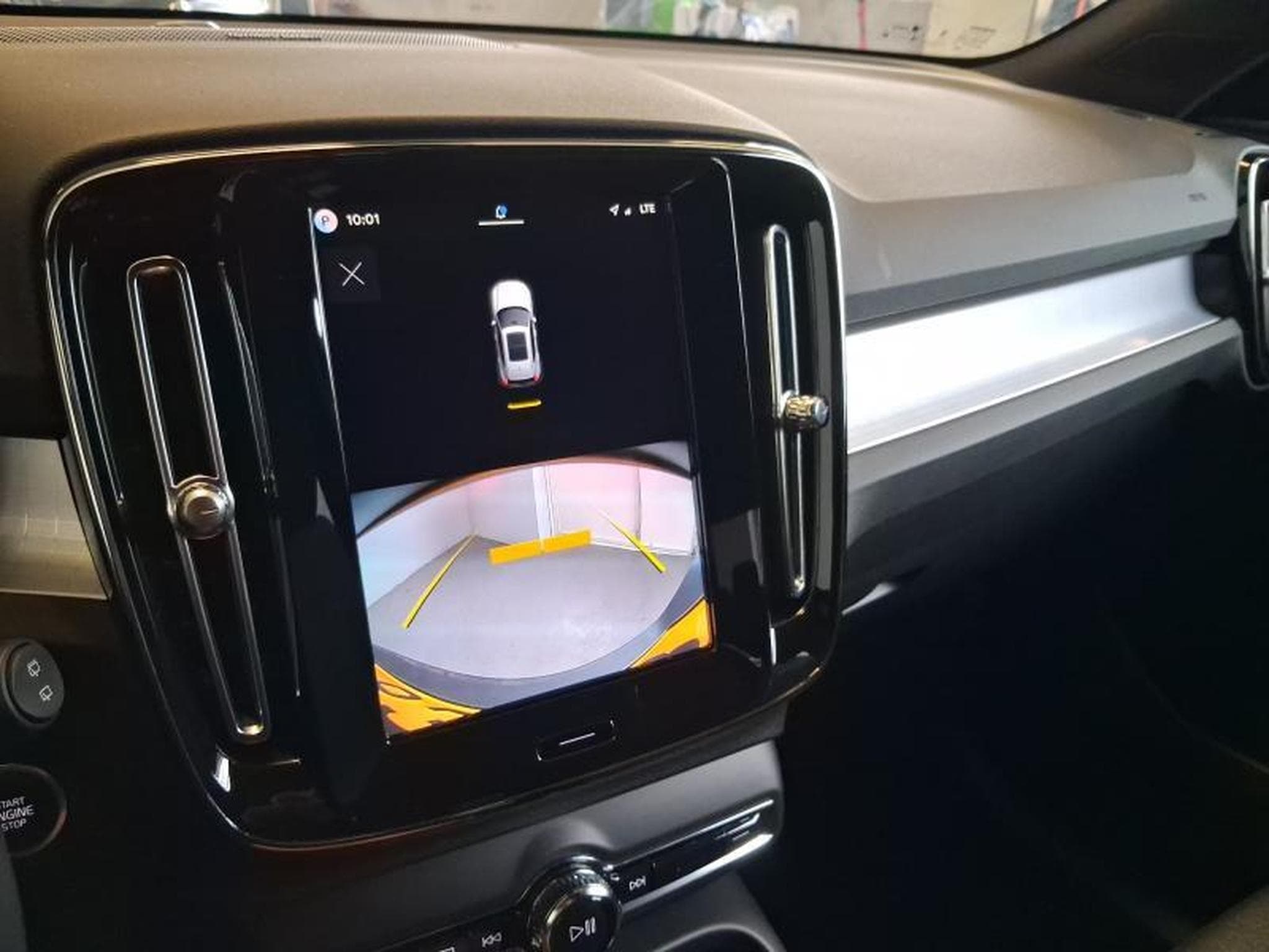 Volvo XC40 Dark (2026) - Photo 8