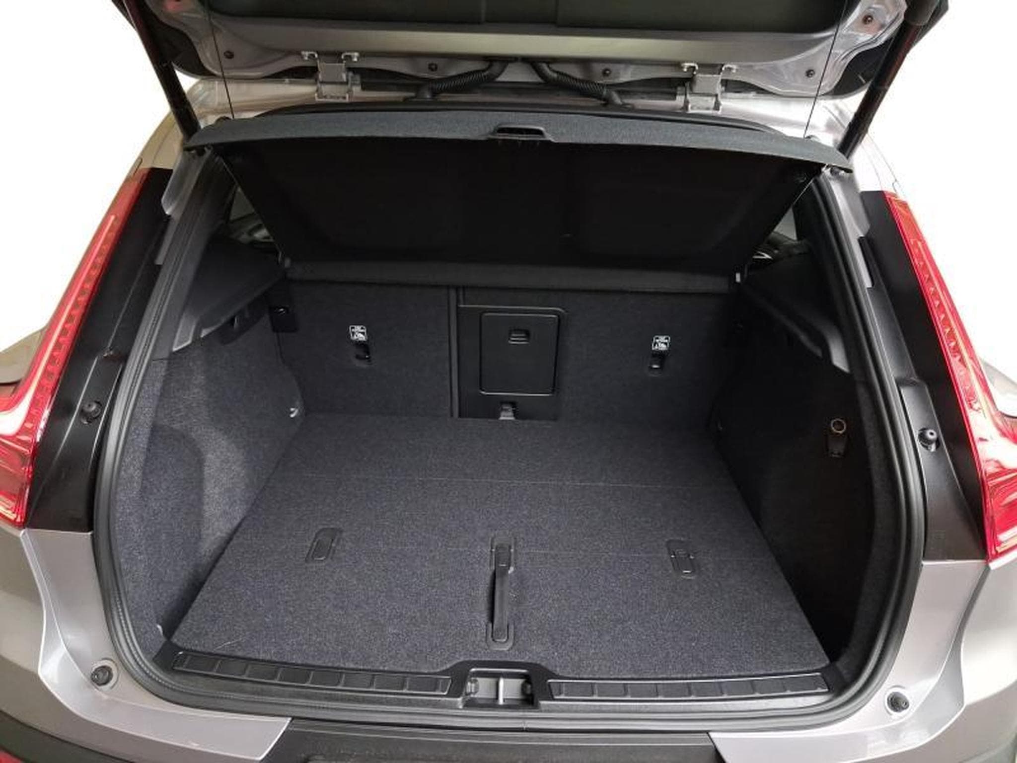 Volvo XC40 Dark (2026) - Photo 9