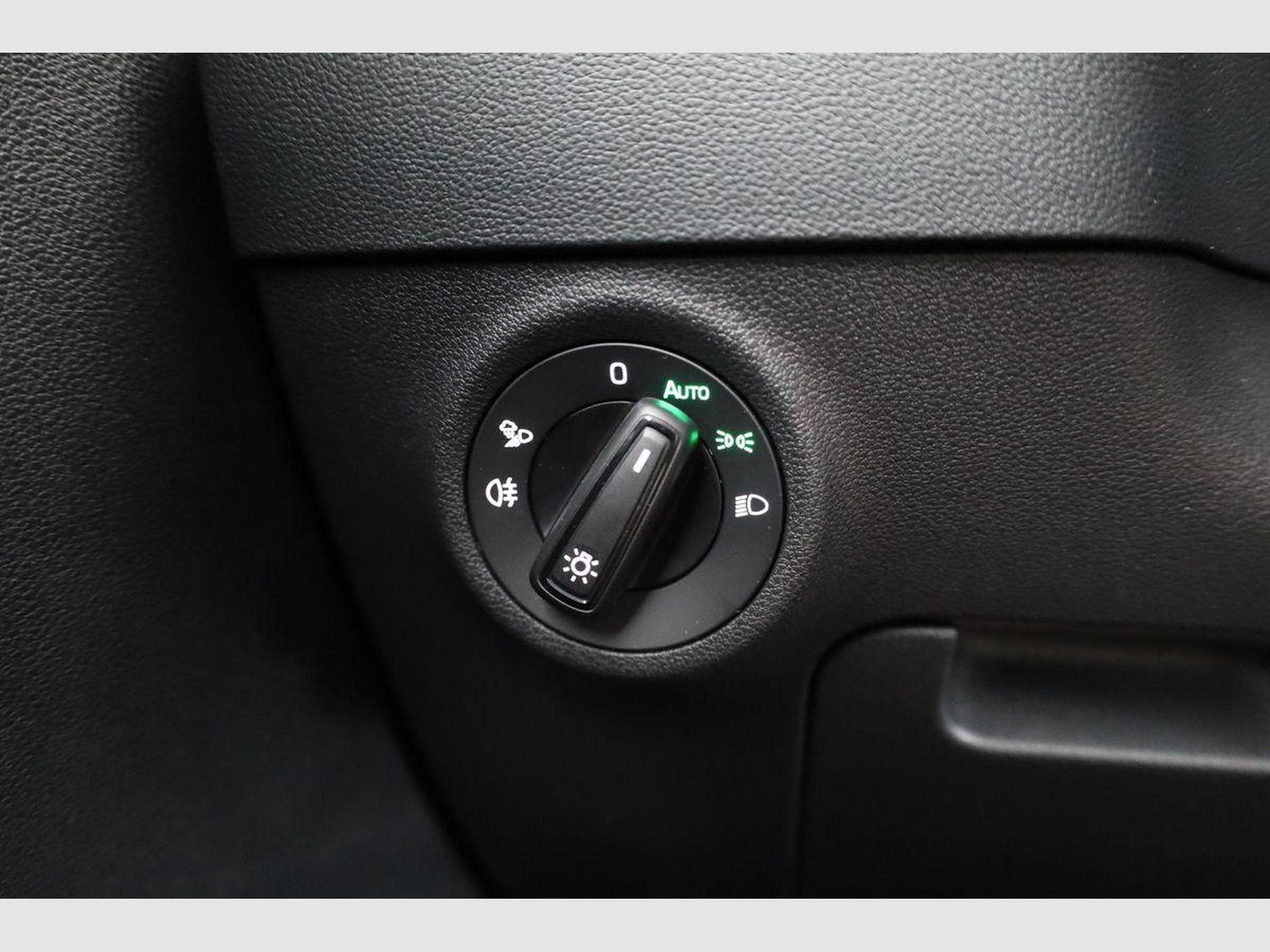 Skoda Karoq Sportline 4x4 (2026) - Photo 8