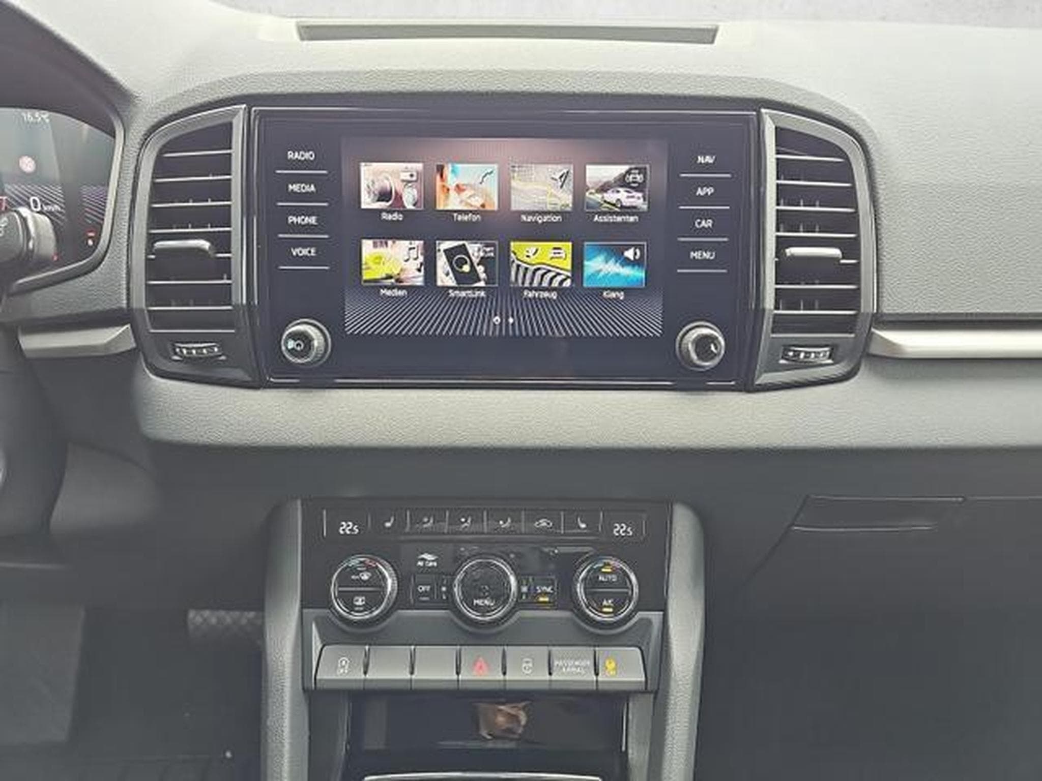 Skoda Karoq Selection (2026) - Photo 12