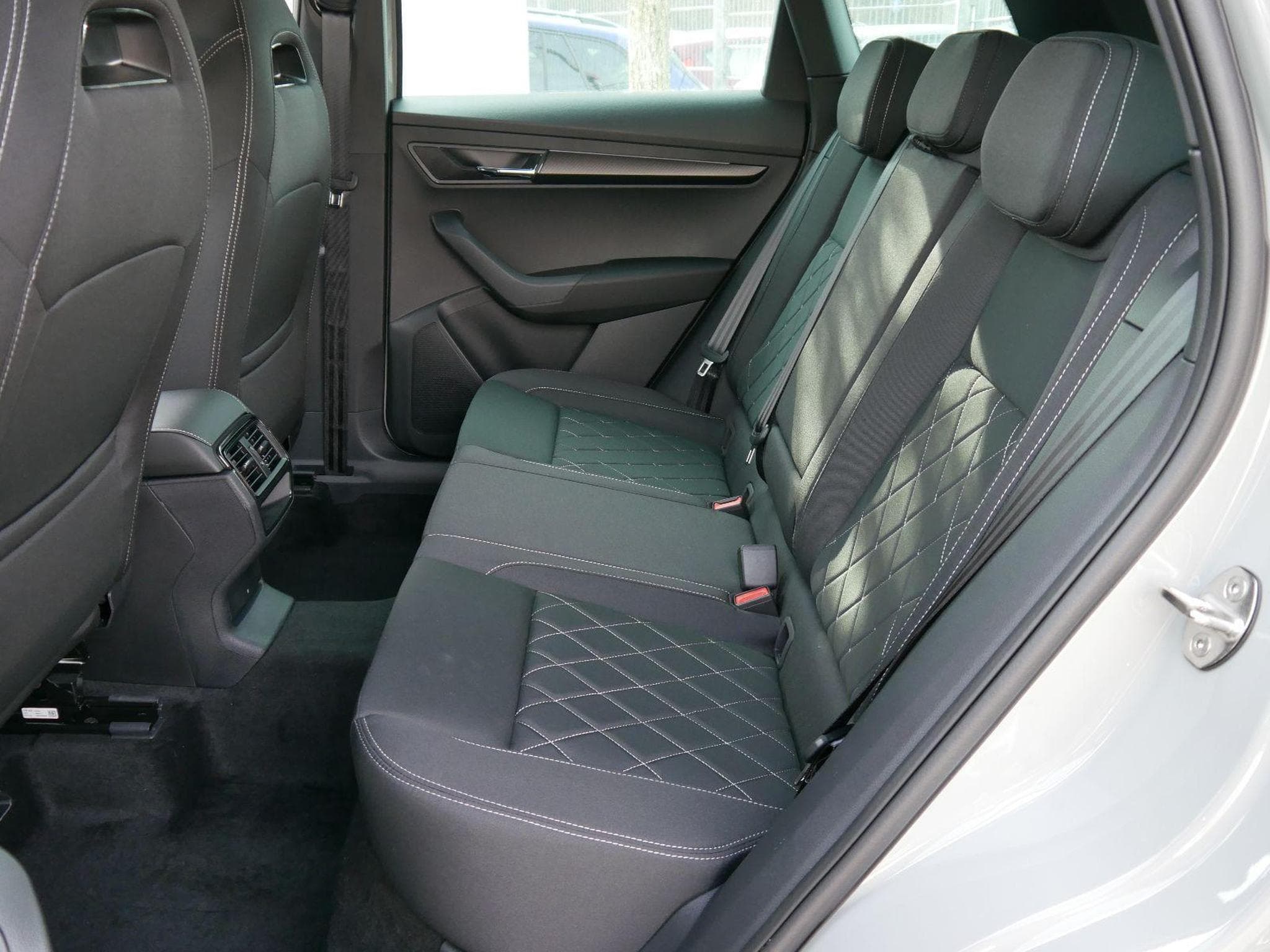 Skoda Karoq Sportline 2.0 TSI 4x4 DSG (2026) - Photo 7