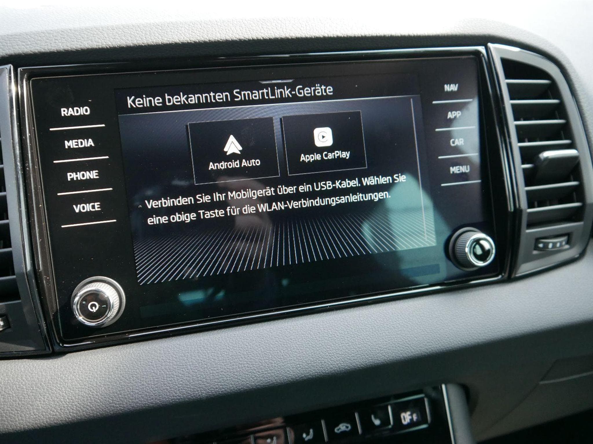 Skoda Karoq Sportline 2.0 TSI 4x4 DSG (2026) - Photo 14