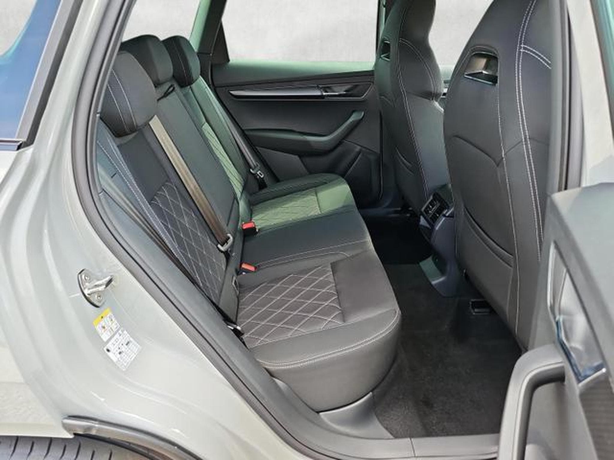Skoda Karoq Sportline 4x4 (2026) - Photo 13