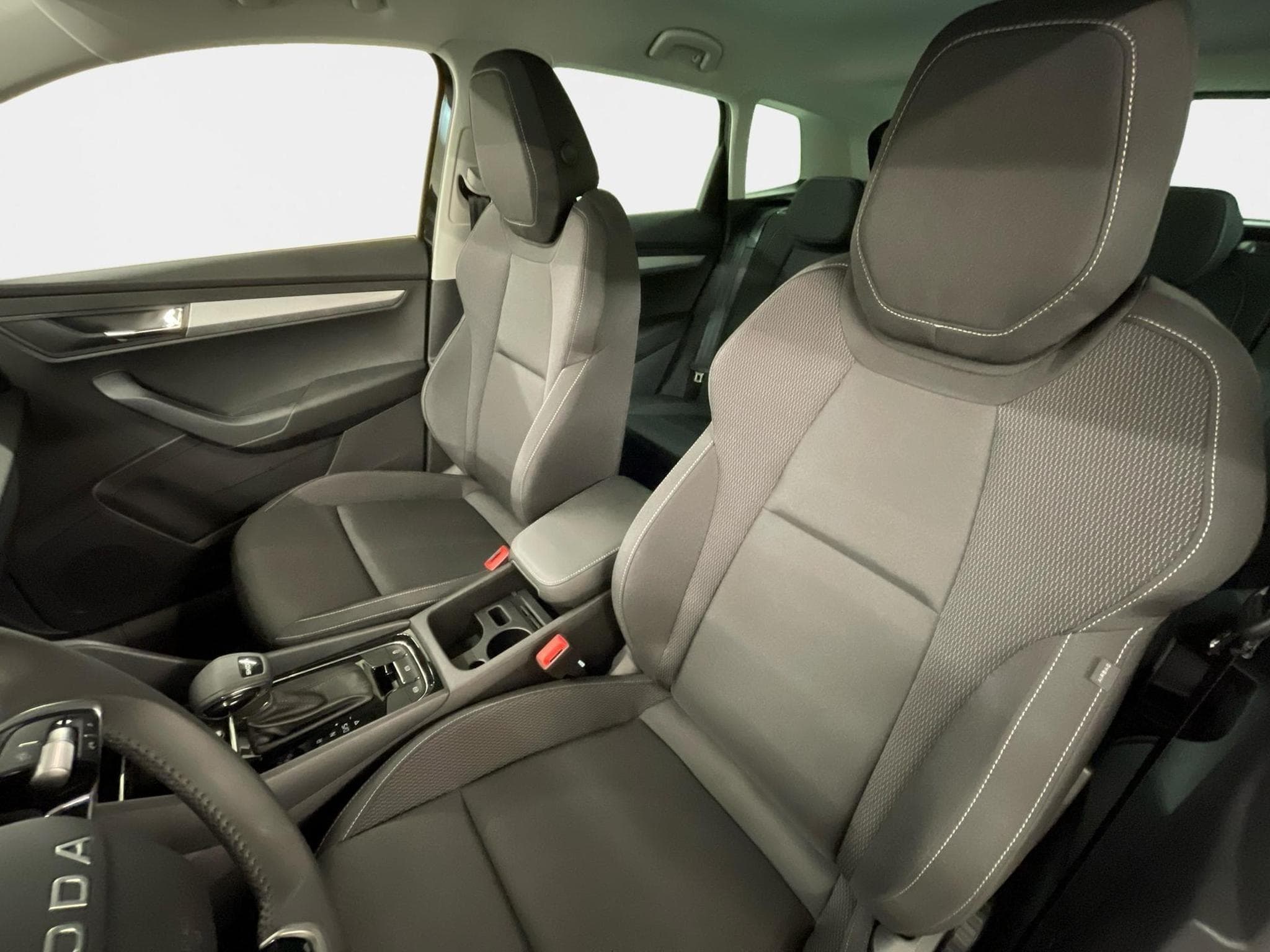 Skoda Karoq Selection (2026) - Photo 12