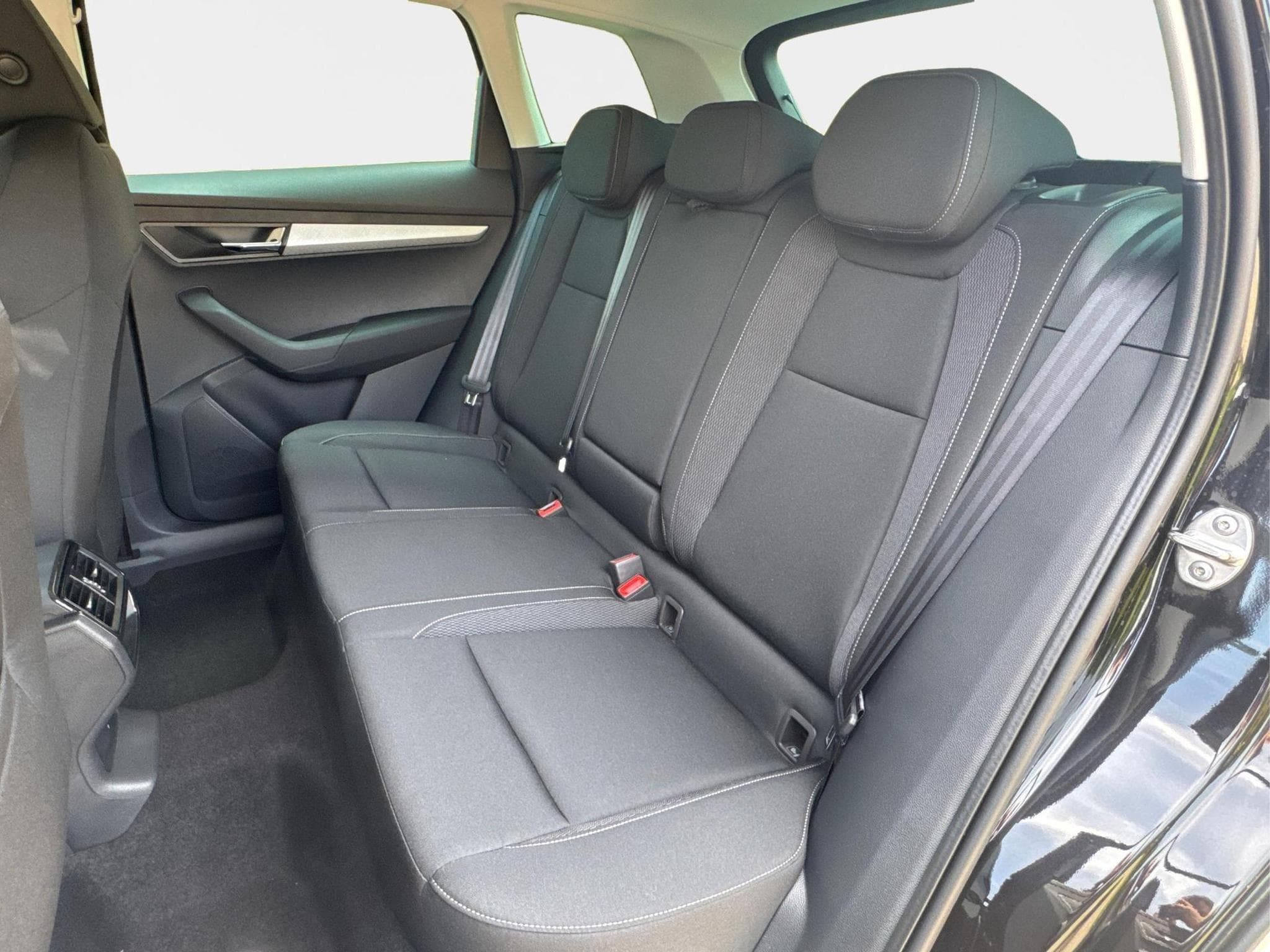 Skoda Karoq Selection (2026) - Photo 19