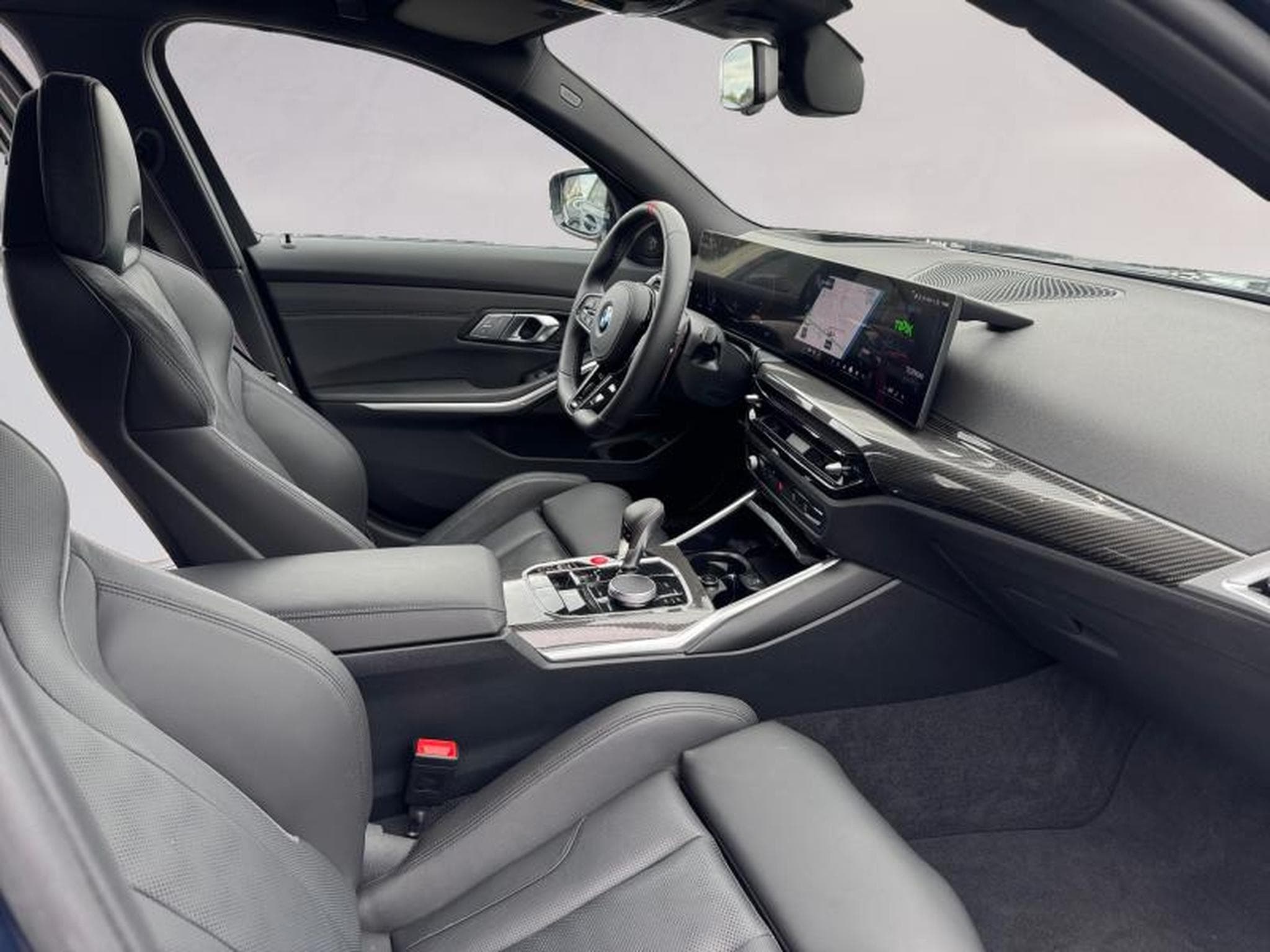 BMW M3 M3 Competition M xDrive Touring (2025) - Photo 13