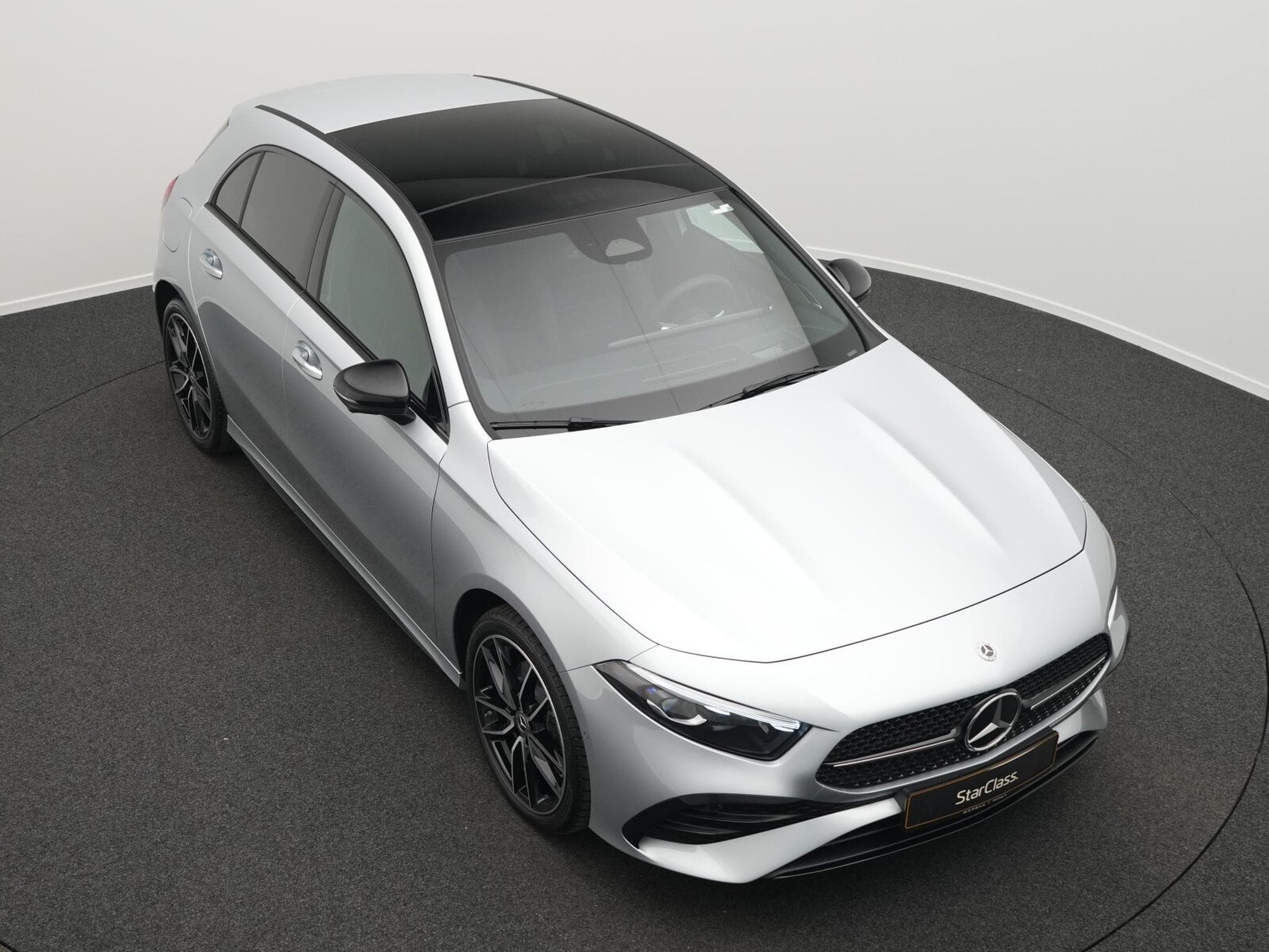 Mercedes A 250 e Pano+Multi+360°+Totw+Distr+19" (2026) - Photo 10