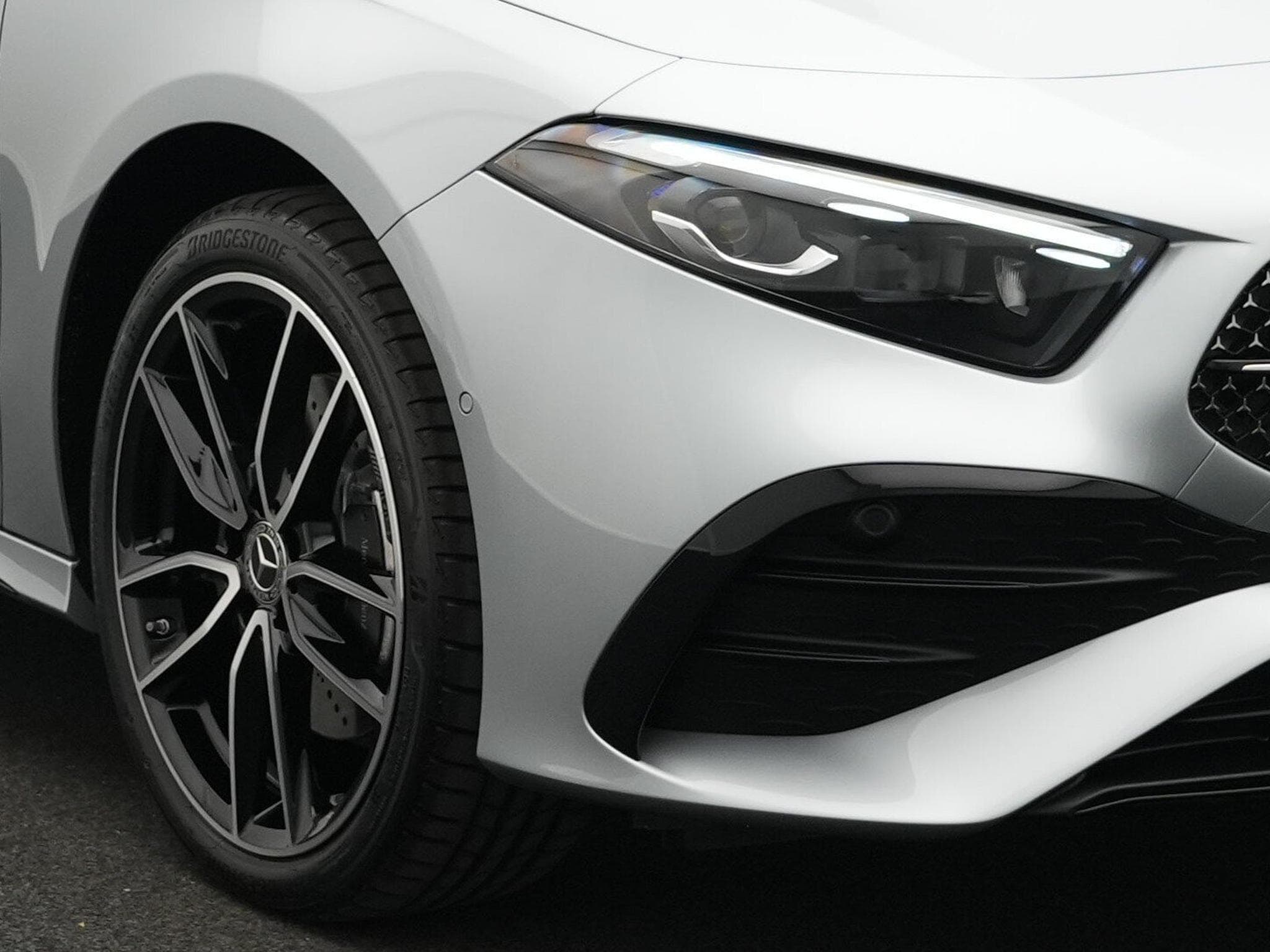 Mercedes A 250 e Pano+Multi+360°+Totw+Distr+19" (2026) - Photo 7