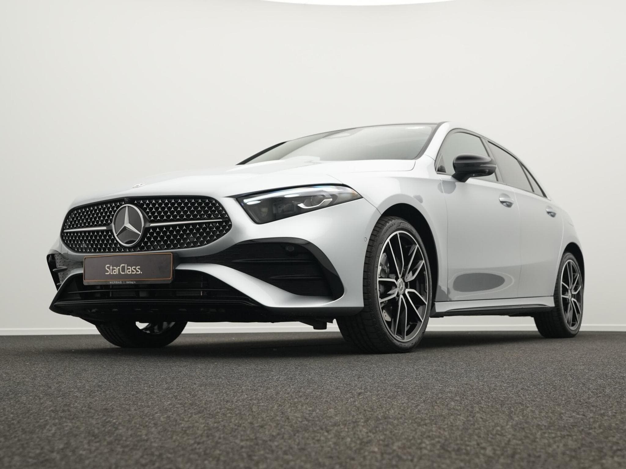 Mercedes A 250 e Pano+Multi+360°+Totw+Distr+19" (2026) - Photo 8