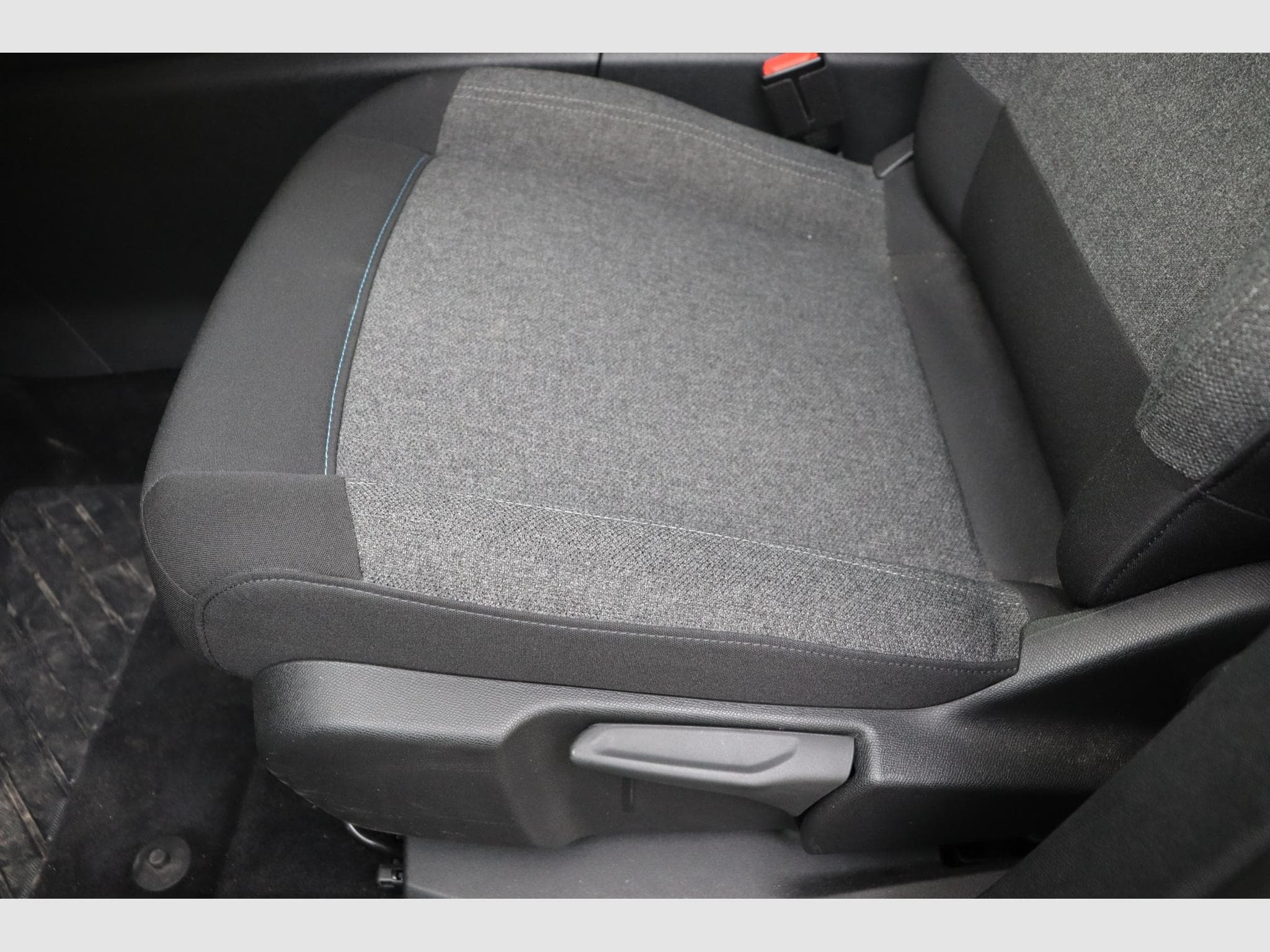 Citroen C5 AIRCROSS Plus (2025) - Photo 15