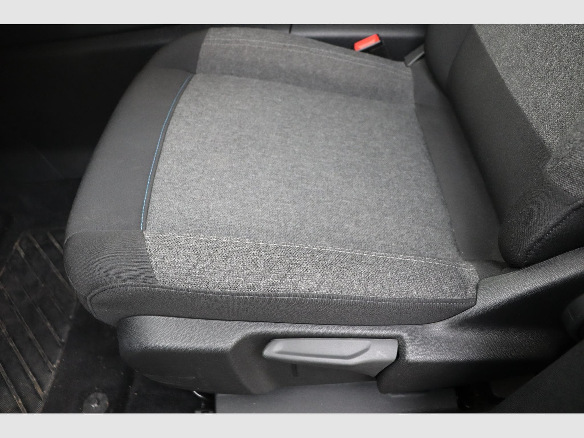 Citroen C5 AIRCROSS Plus (2025) - Photo 15