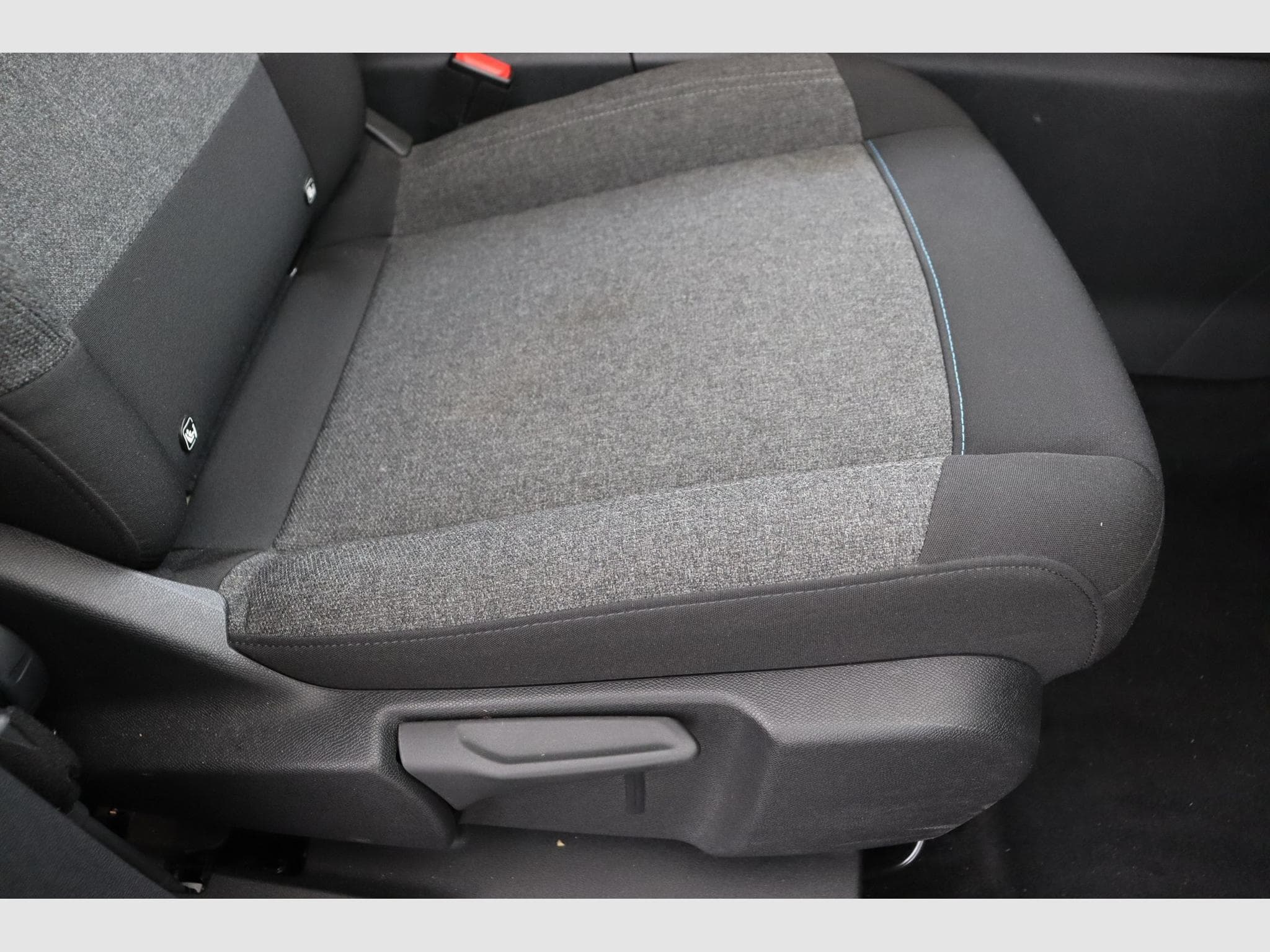 Citroen C5 AIRCROSS Plus (2025) - Photo 16