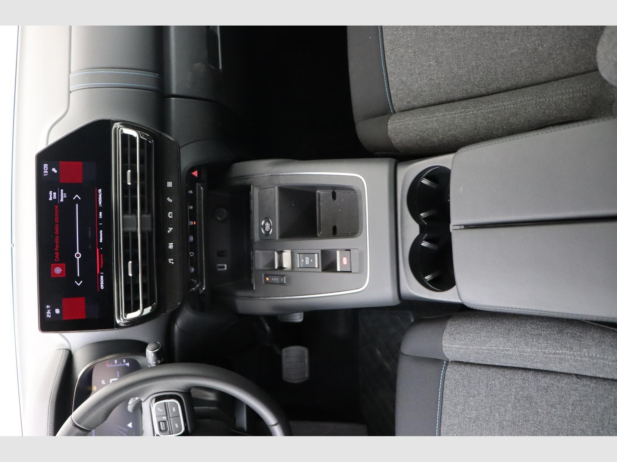 Citroen C5 AIRCROSS Plus (2025) - Photo 12