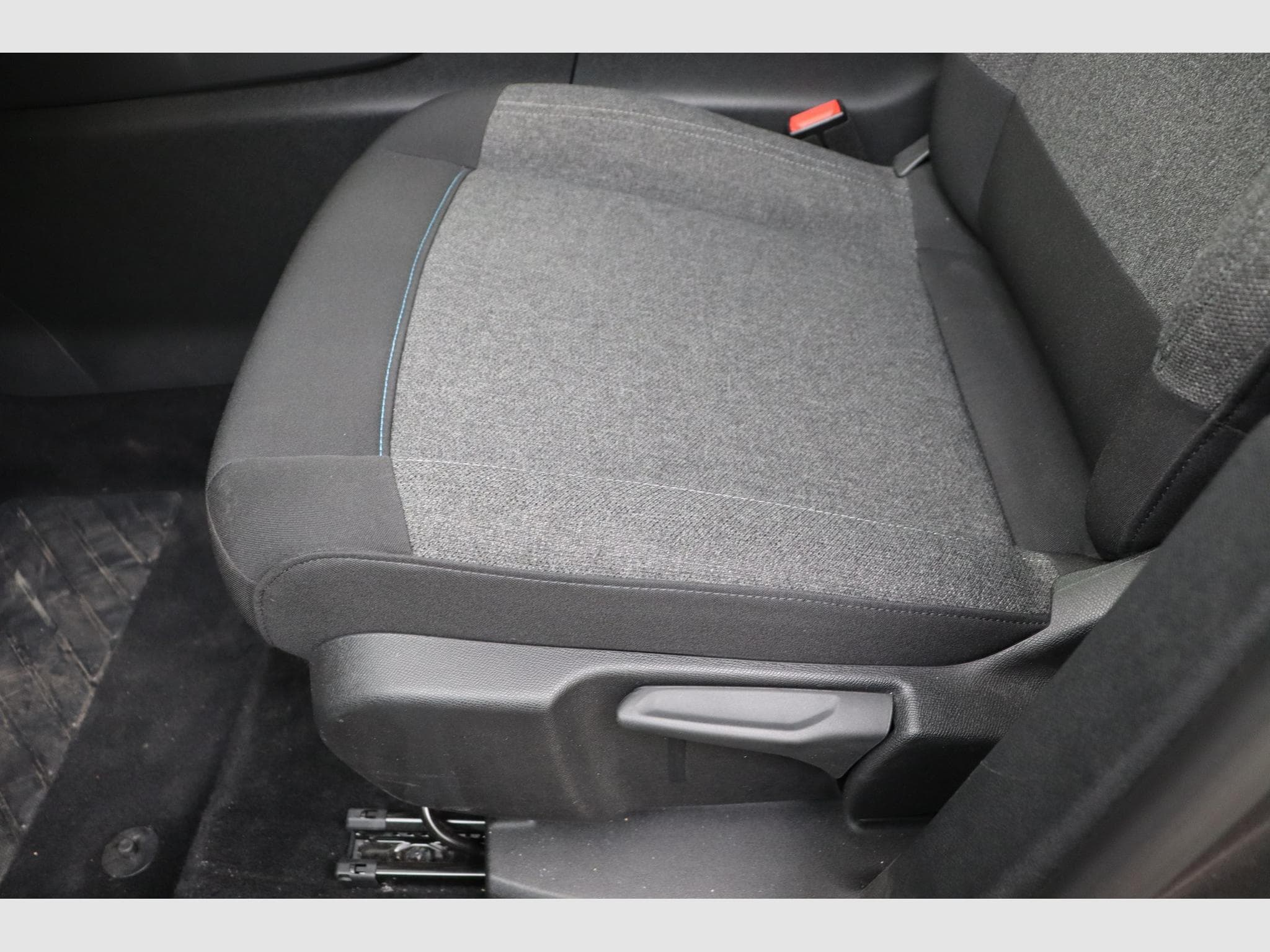 Citroen C5 AIRCROSS Plus (2025) - Photo 15