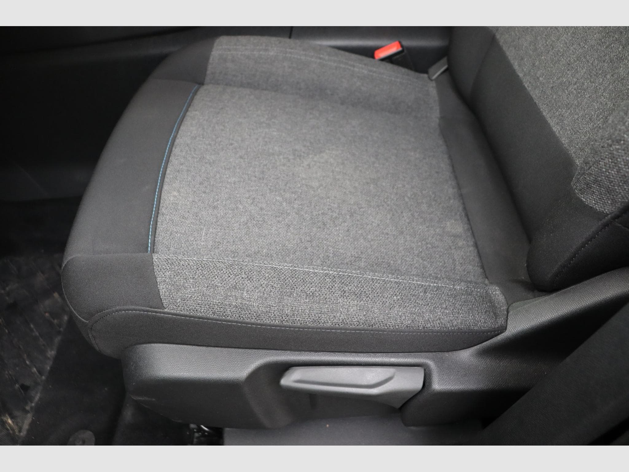 Citroen C5 AIRCROSS Plus (2025) - Photo 15