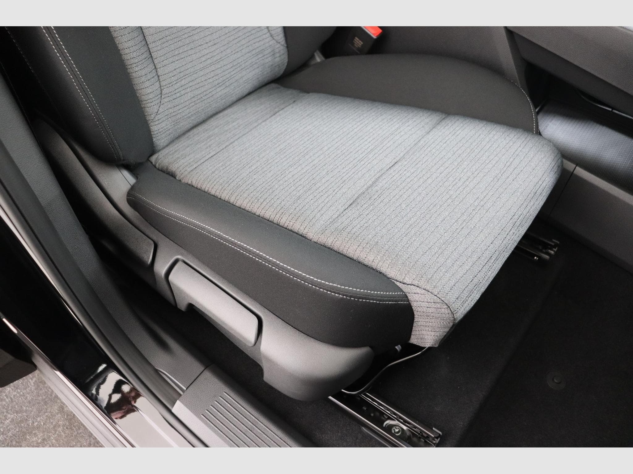 Nissan X-Trail N-Connecta (2026) - Photo 16