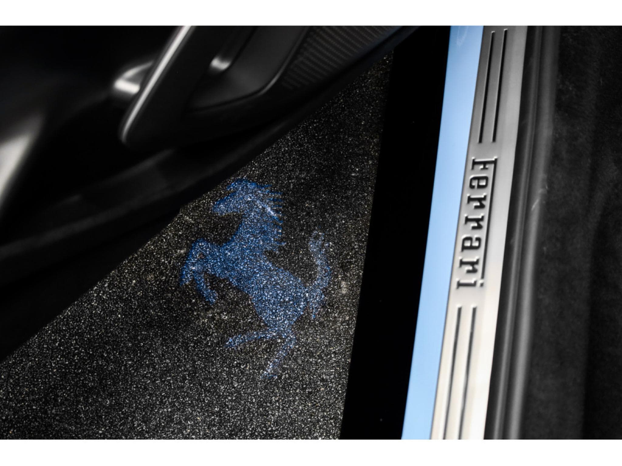 Ferrari 12Cilindri Spider 6.5 V12 - AZZURRO LA PLATA EXTRARANGE (2026) - Photo 21