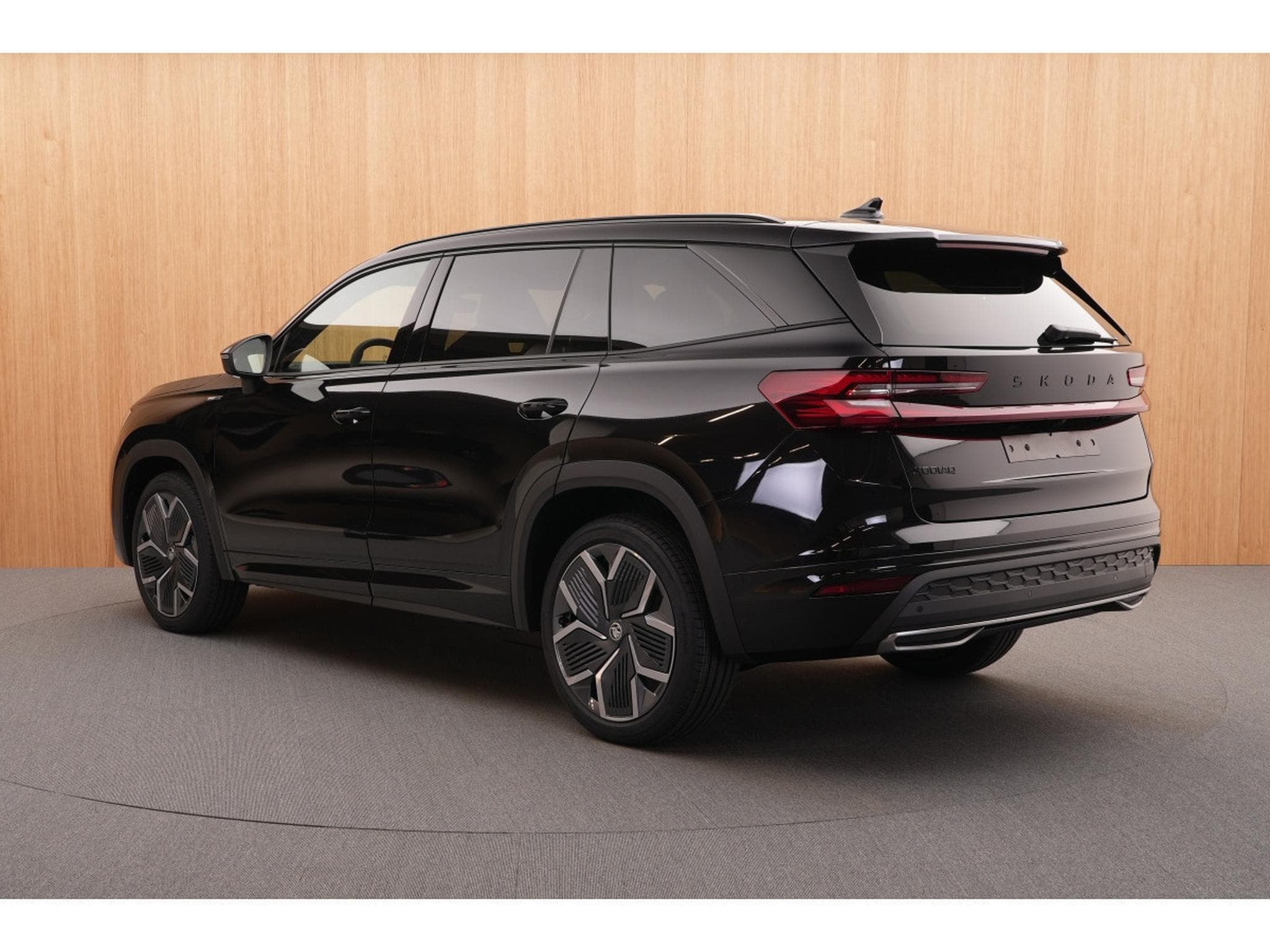 Skoda Kodiaq Sportline 2.0 TSI DSG 150kW-204CV - 7 Places - Garantie 5 an (2026) - Photo 8