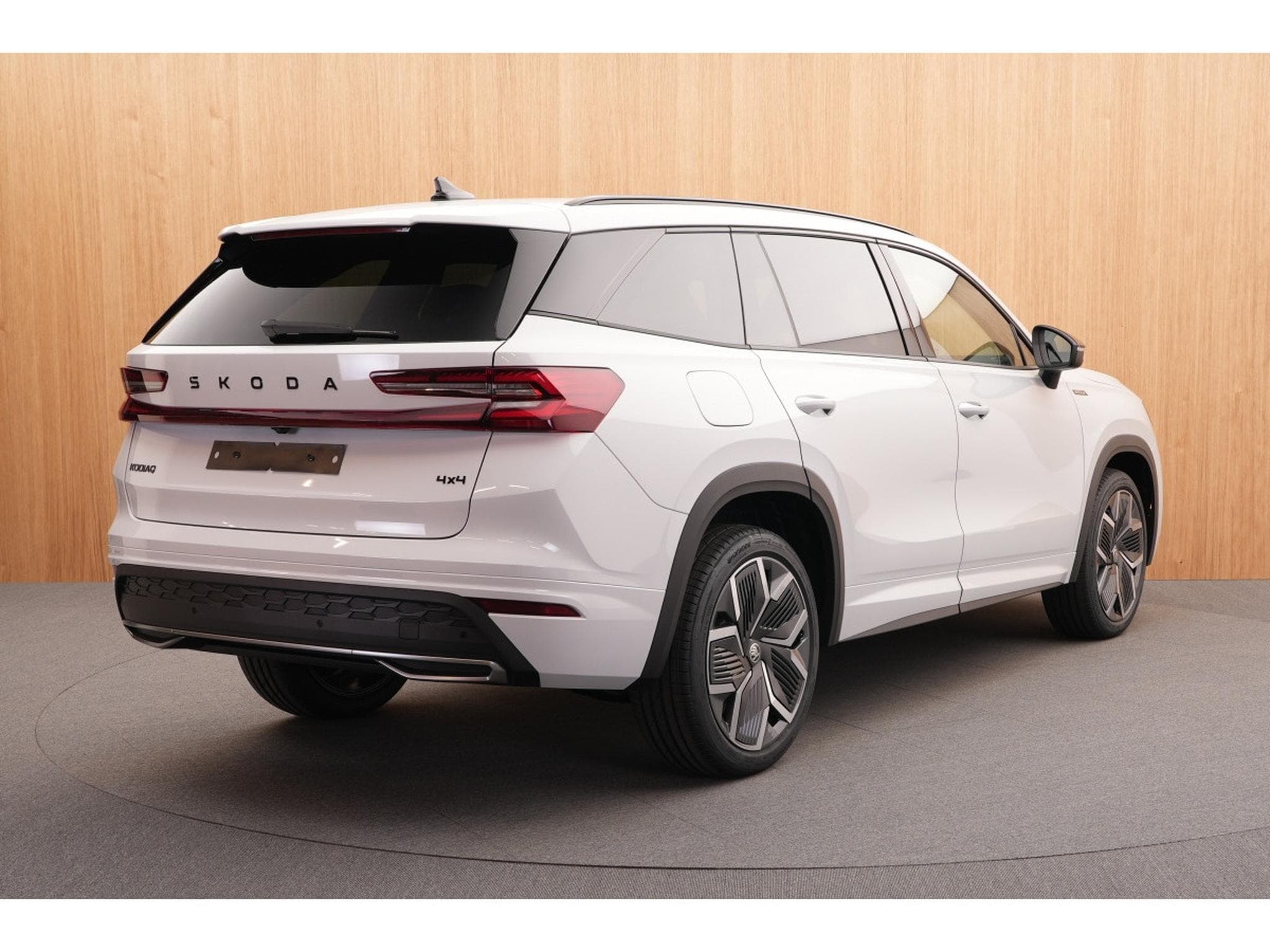 Skoda Kodiaq Sportline 1.5 TSI DSG 110 kW-150CV - 7 Places - Toit Ouvrant (2026) - Photo 5