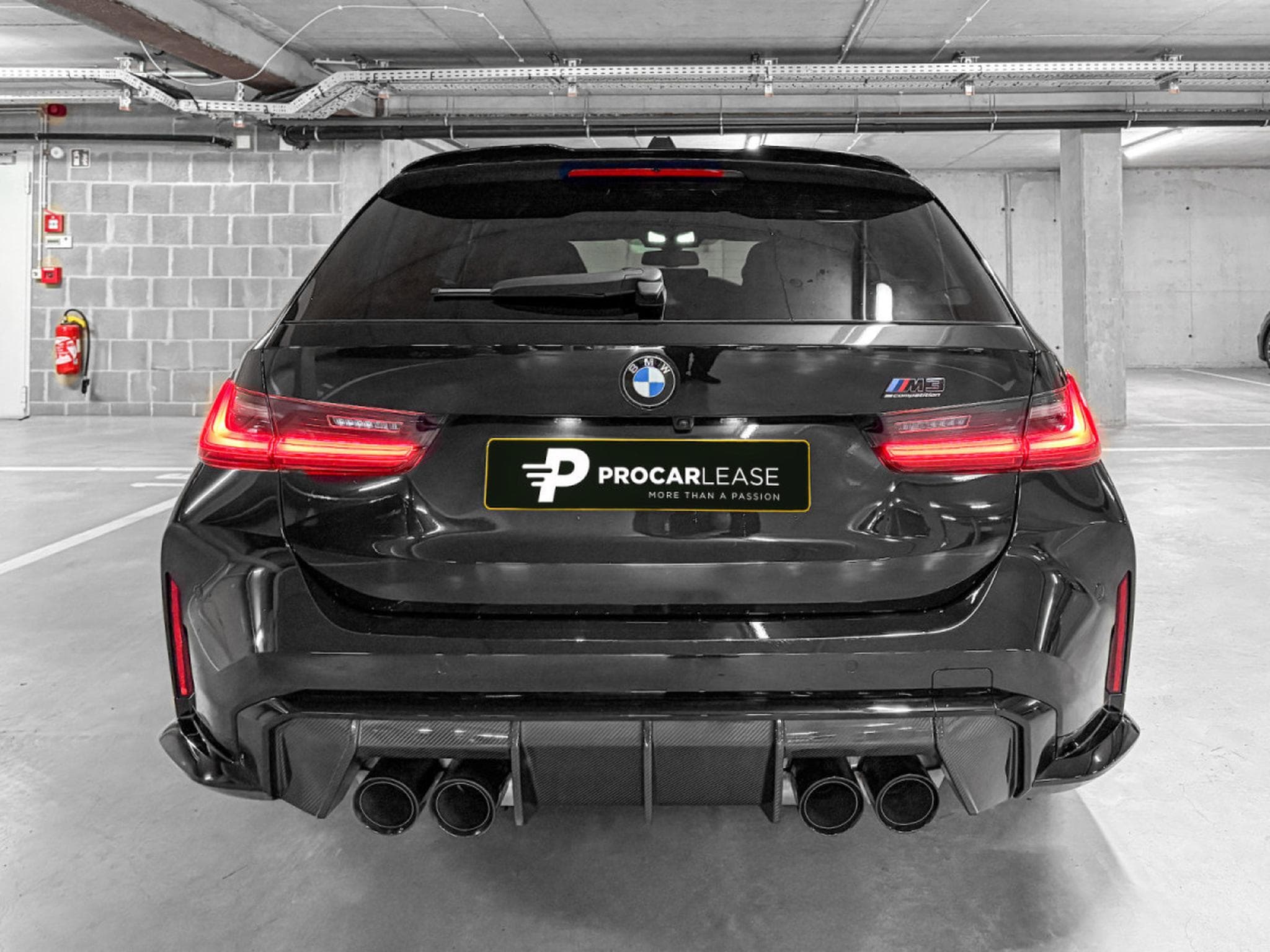BMW M3 LCI M3 COMPETITION TOURING (2025) - Photo 13