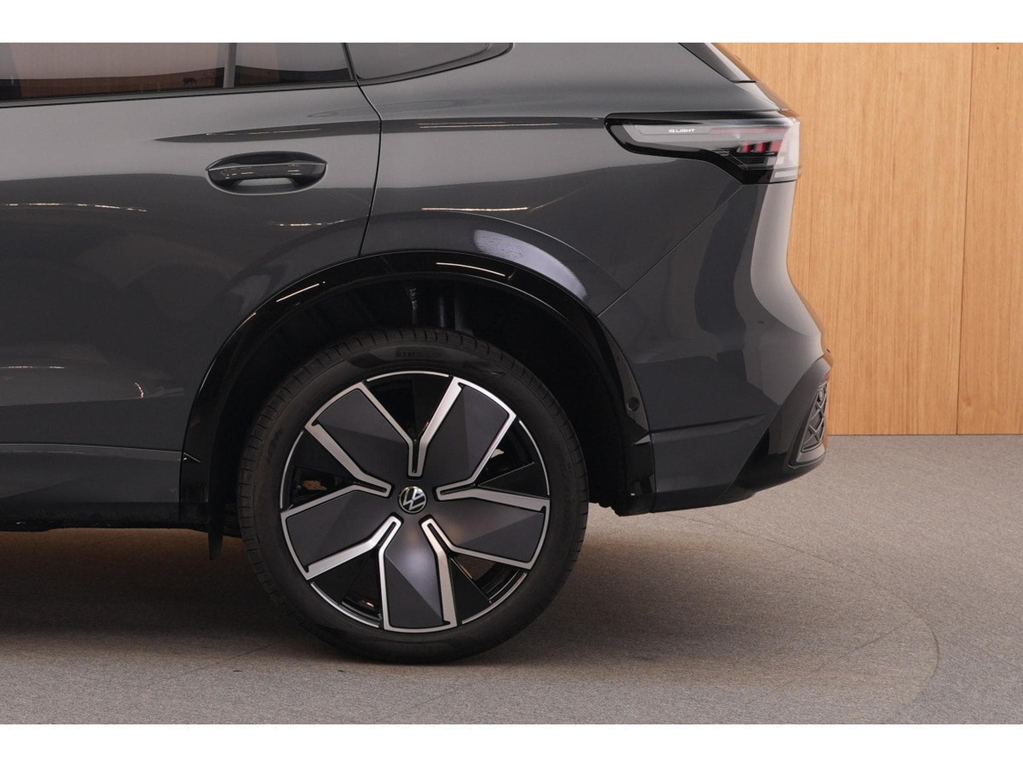VW Tiguan R-Line 2.0 TDI 4Motion 142KW-193CV DSG7 - Toit Ouvrant - Att (2025) - Photo 16