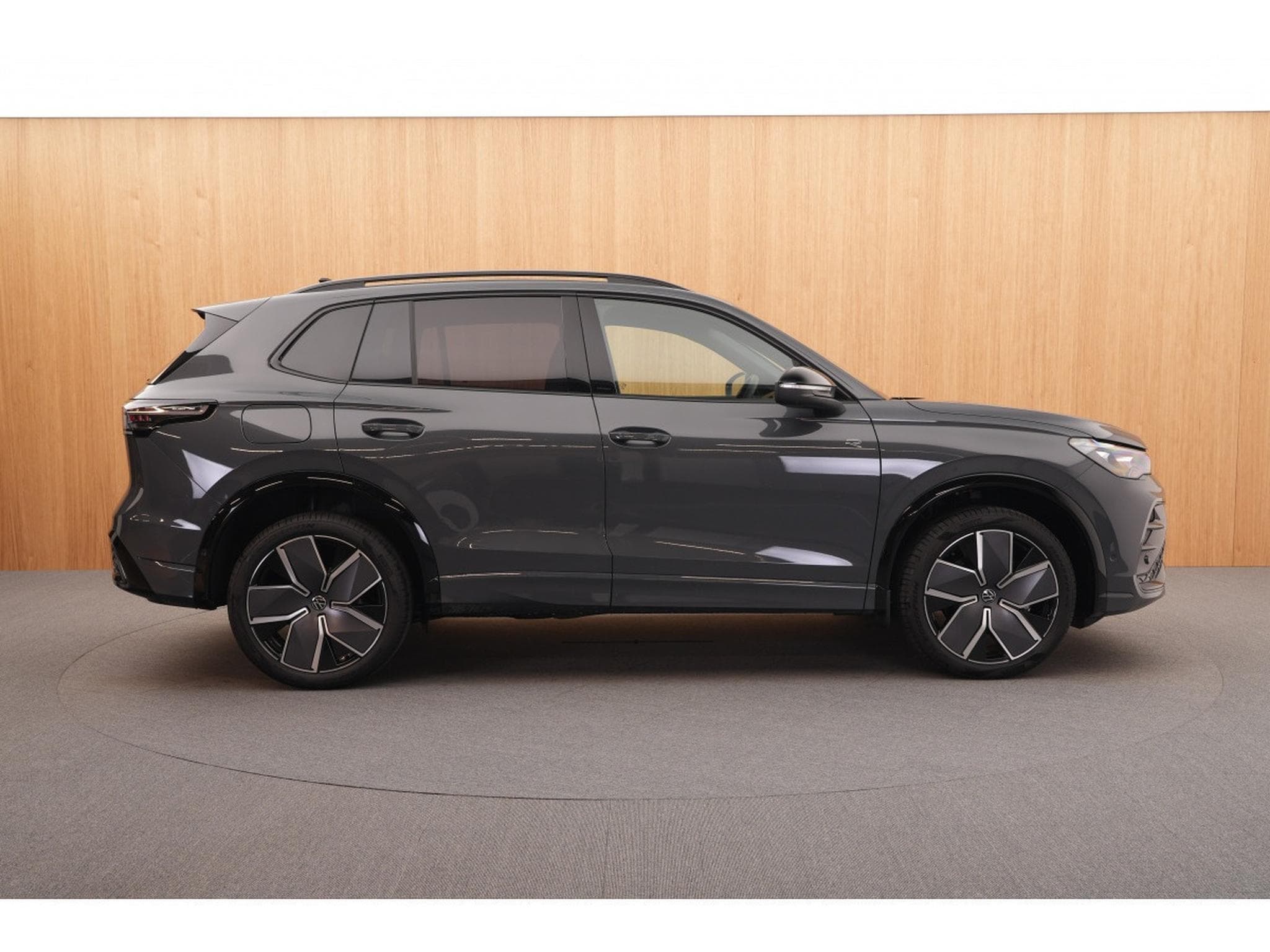 VW Tiguan R-Line 2.0 TDI 4Motion 142KW-193CV DSG7 - Toit Ouvrant - Att (2025) - Photo 8