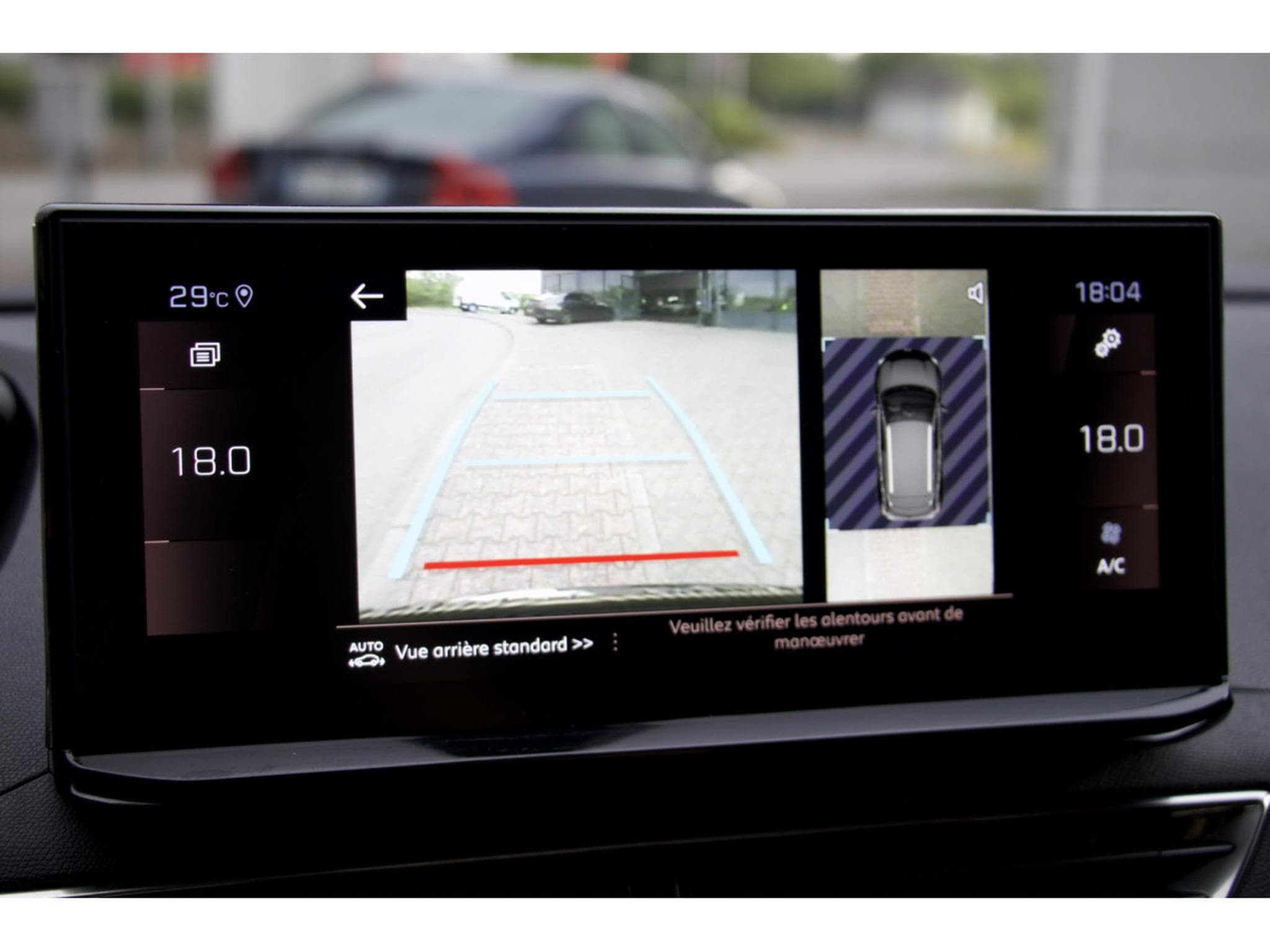 Peugeot 3008 BlueHDi 130 EAT8 GT ACC Cuir 360° Focal toit panoramique (2023) - Photo 9