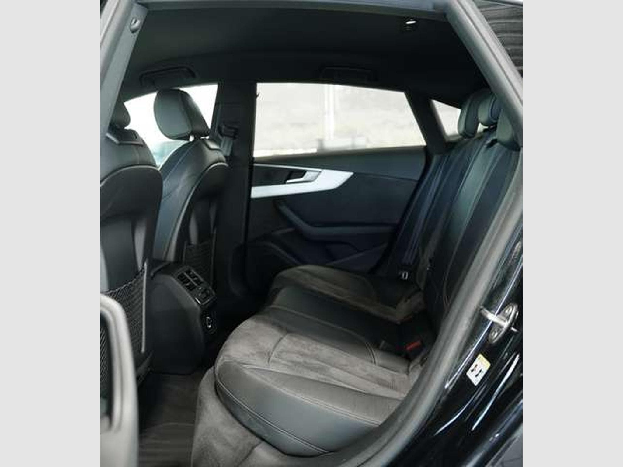 Audi A5 40 TDI Sportback S line *19 *Virtual *SHZ (2019) - Photo 18