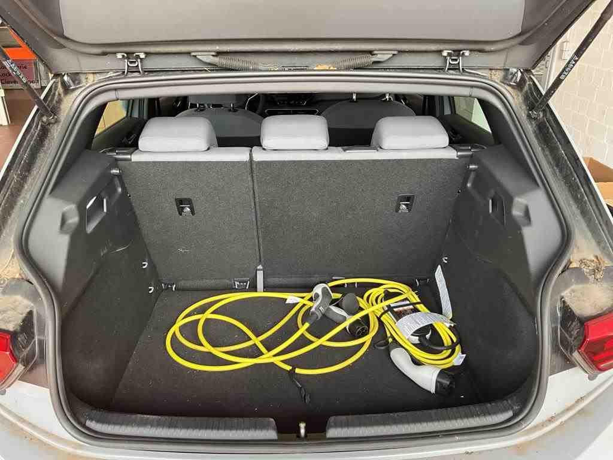 VW ID.3 Pro Performance (2023) - Photo 19