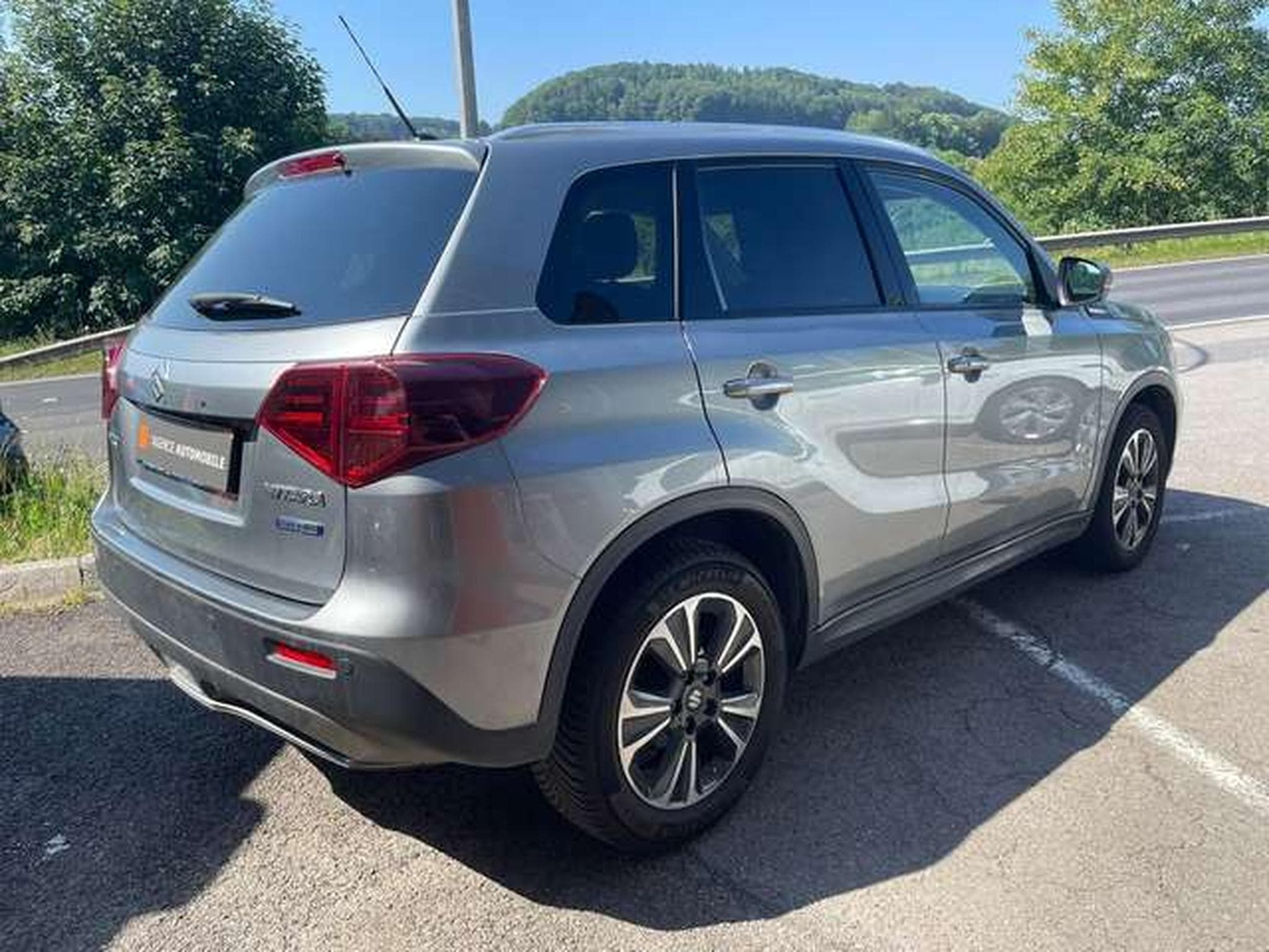 Suzuki Vitara 1.4 4x4 Hybride GARANTIE JUSQU'A 03/2030 (2023) - Photo 5
