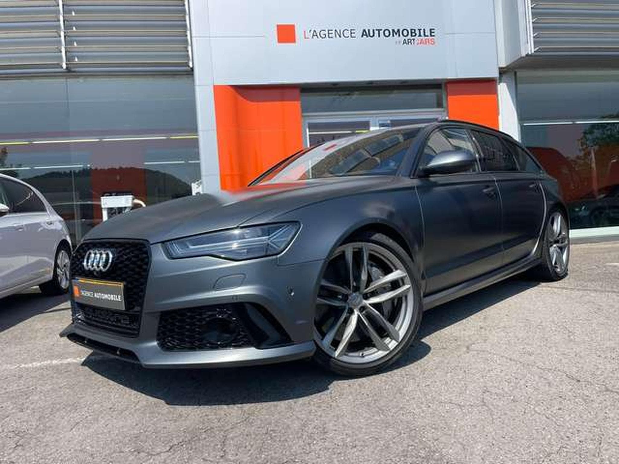Audi RS6 Avant performance quattro ORIGINAL COLOR + CERAMIC (2018) - Photo 2