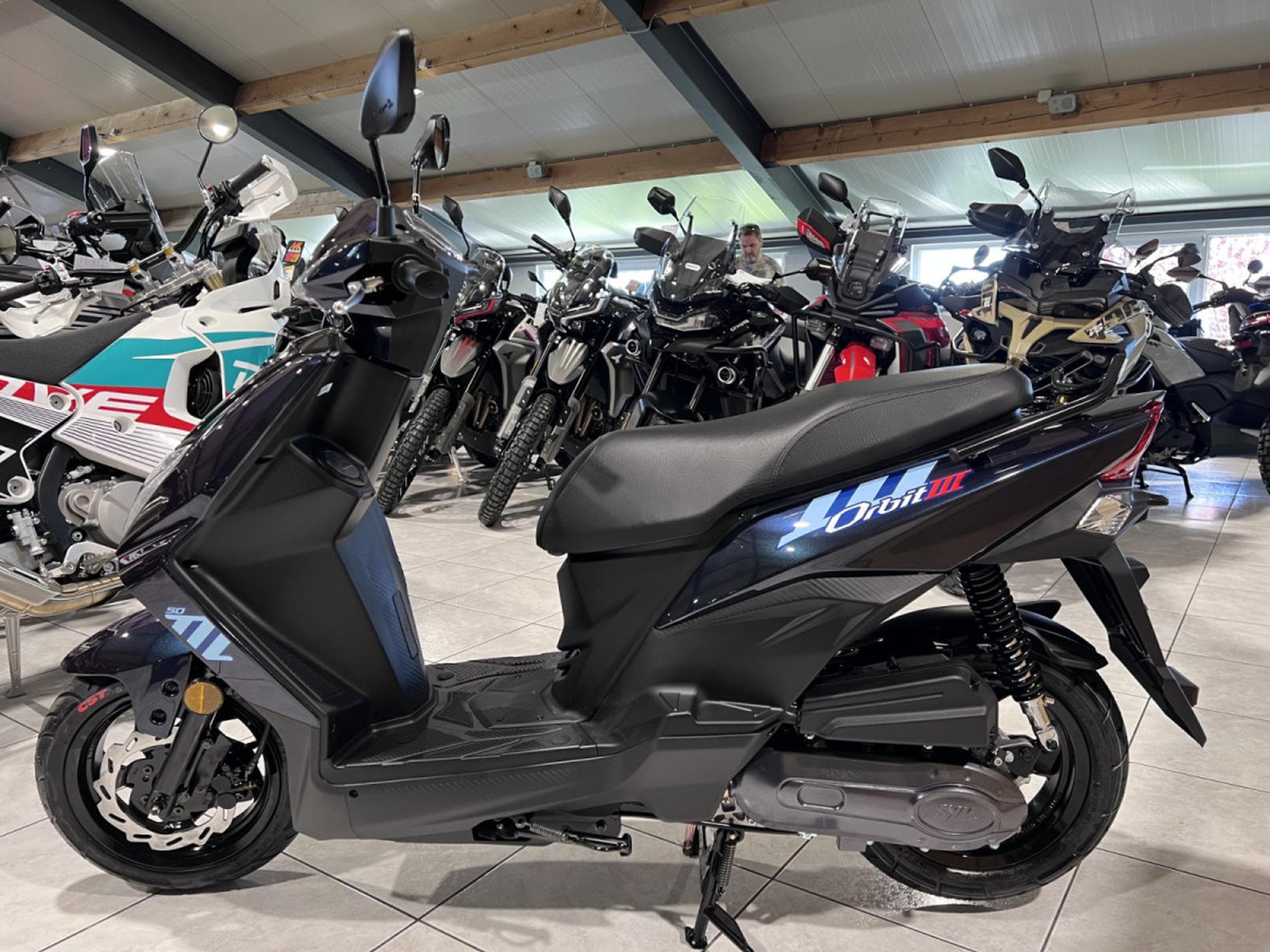 SYM Orbit III 50 Classe A  25 Km/h (2026) - Photo 4